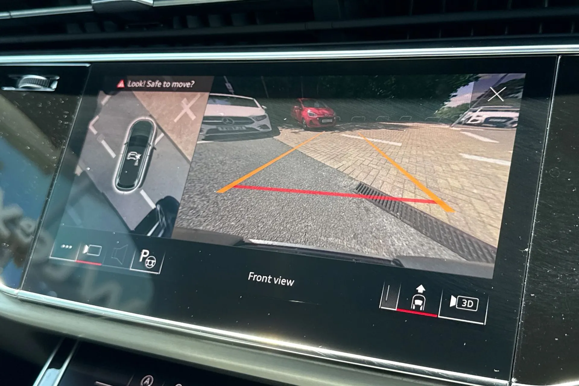 Audi Q7 thumbnail image number 3