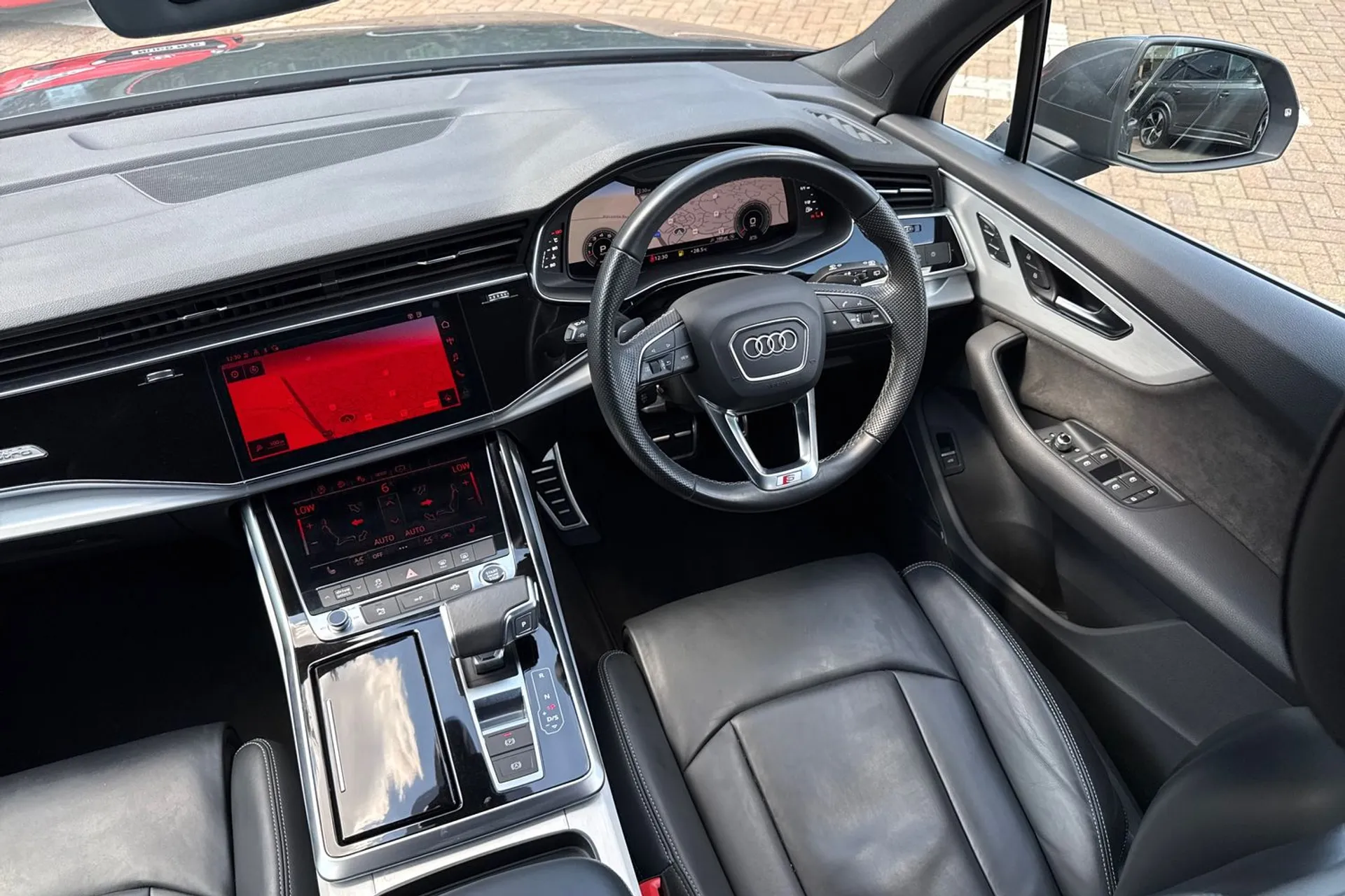 Audi Q7 thumbnail image number 33