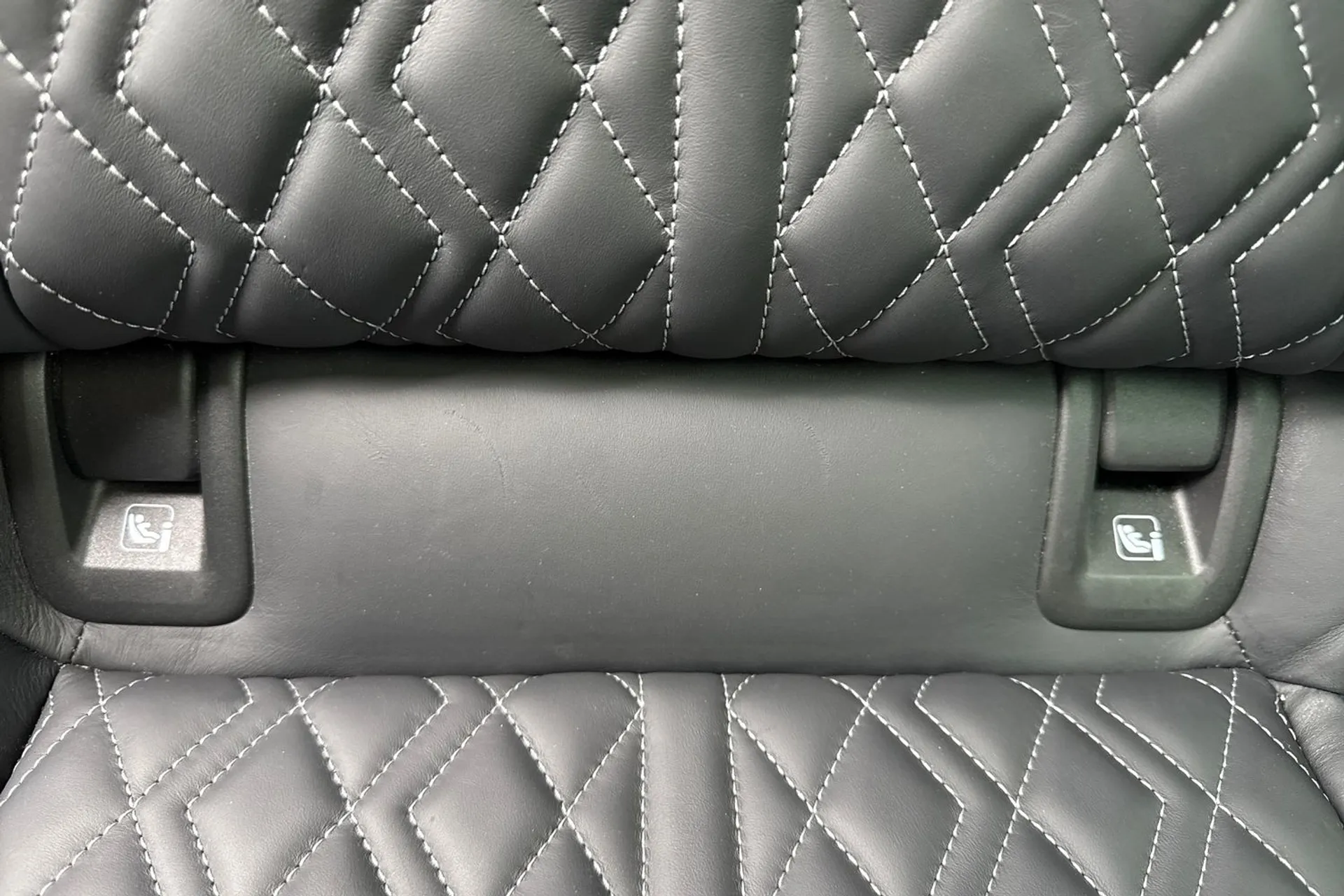 Audi Q4 thumbnail image number 25