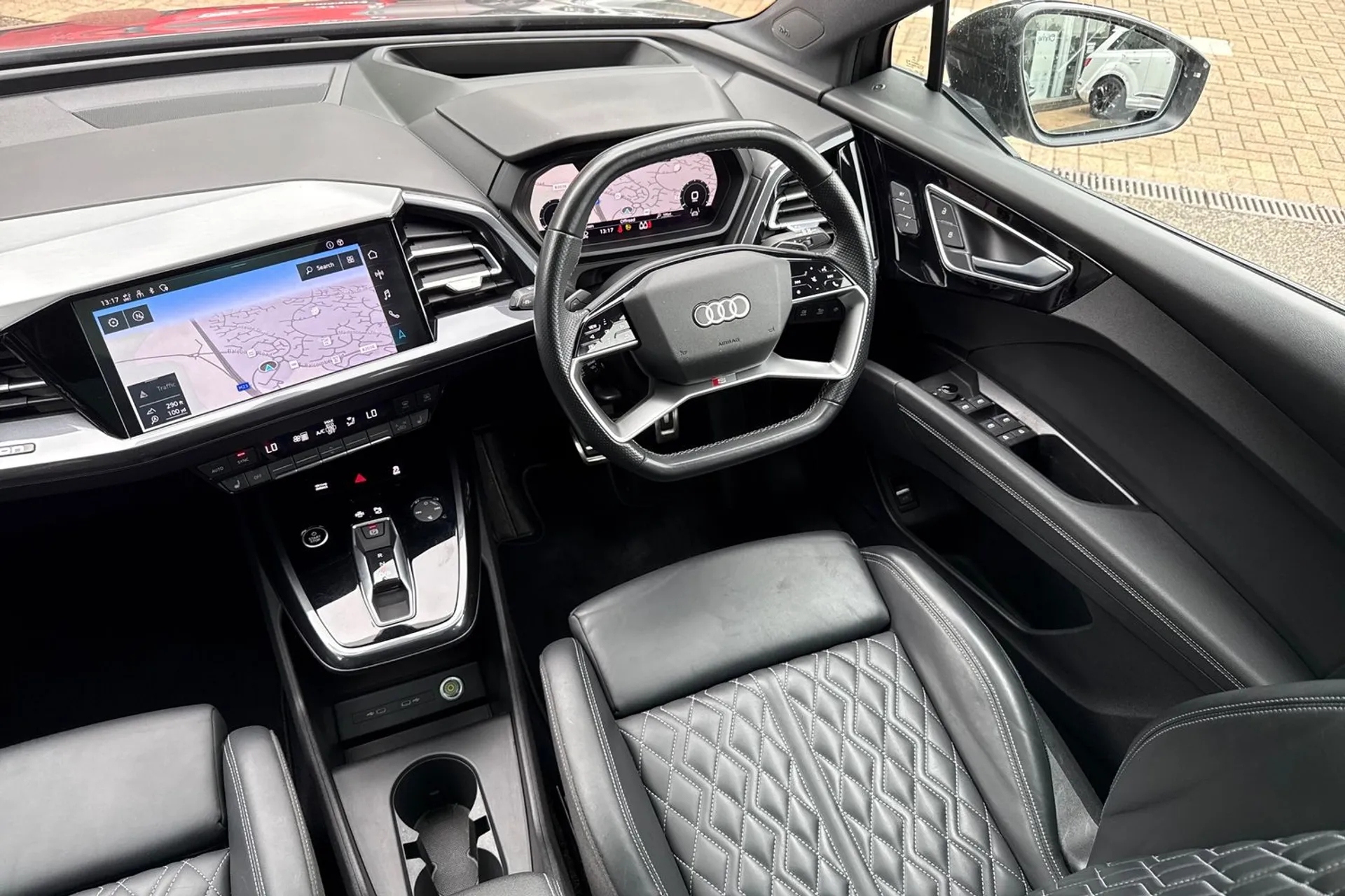 Audi Q4 thumbnail image number 34