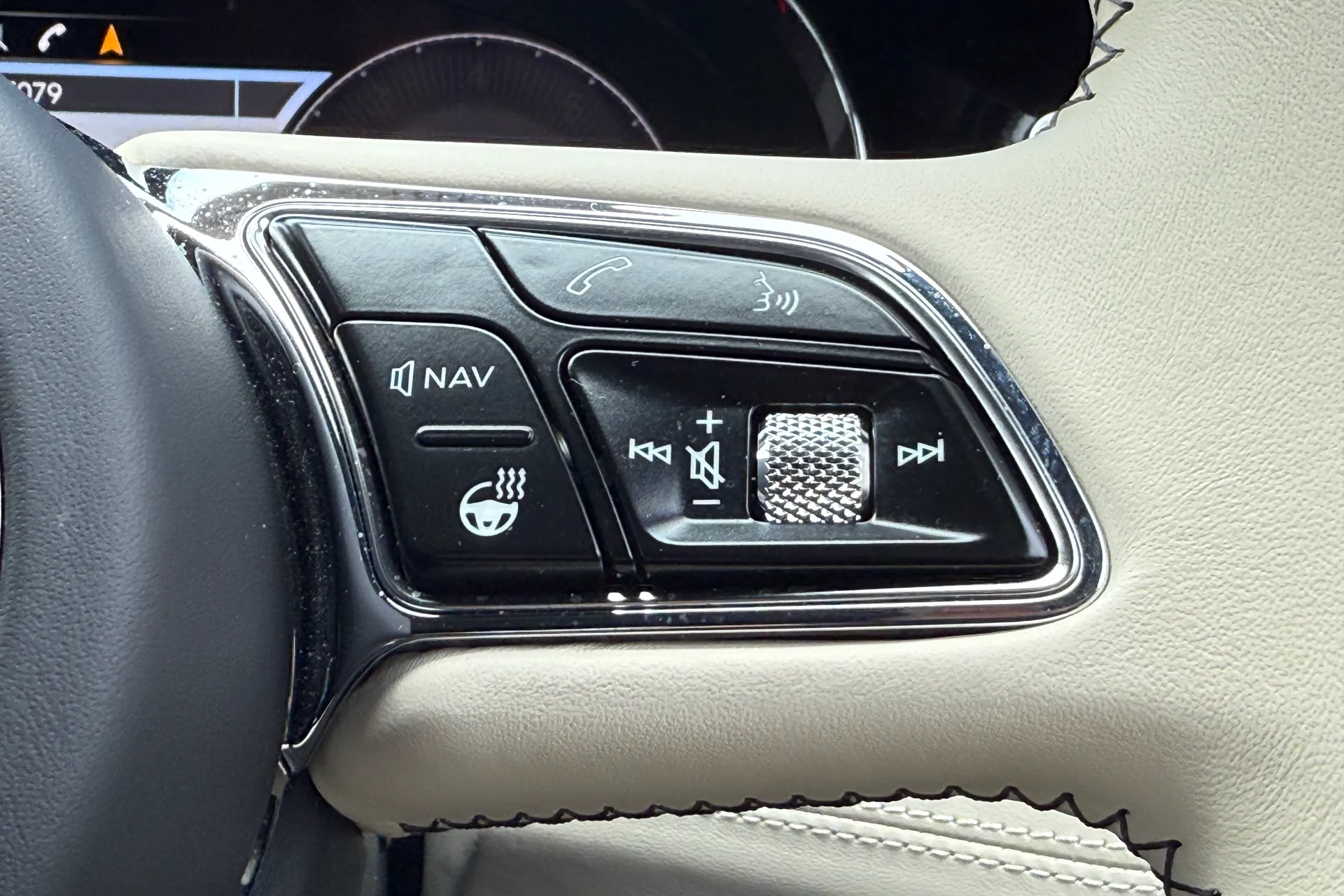 Bentley BENTAYGA thumbnail image number 41