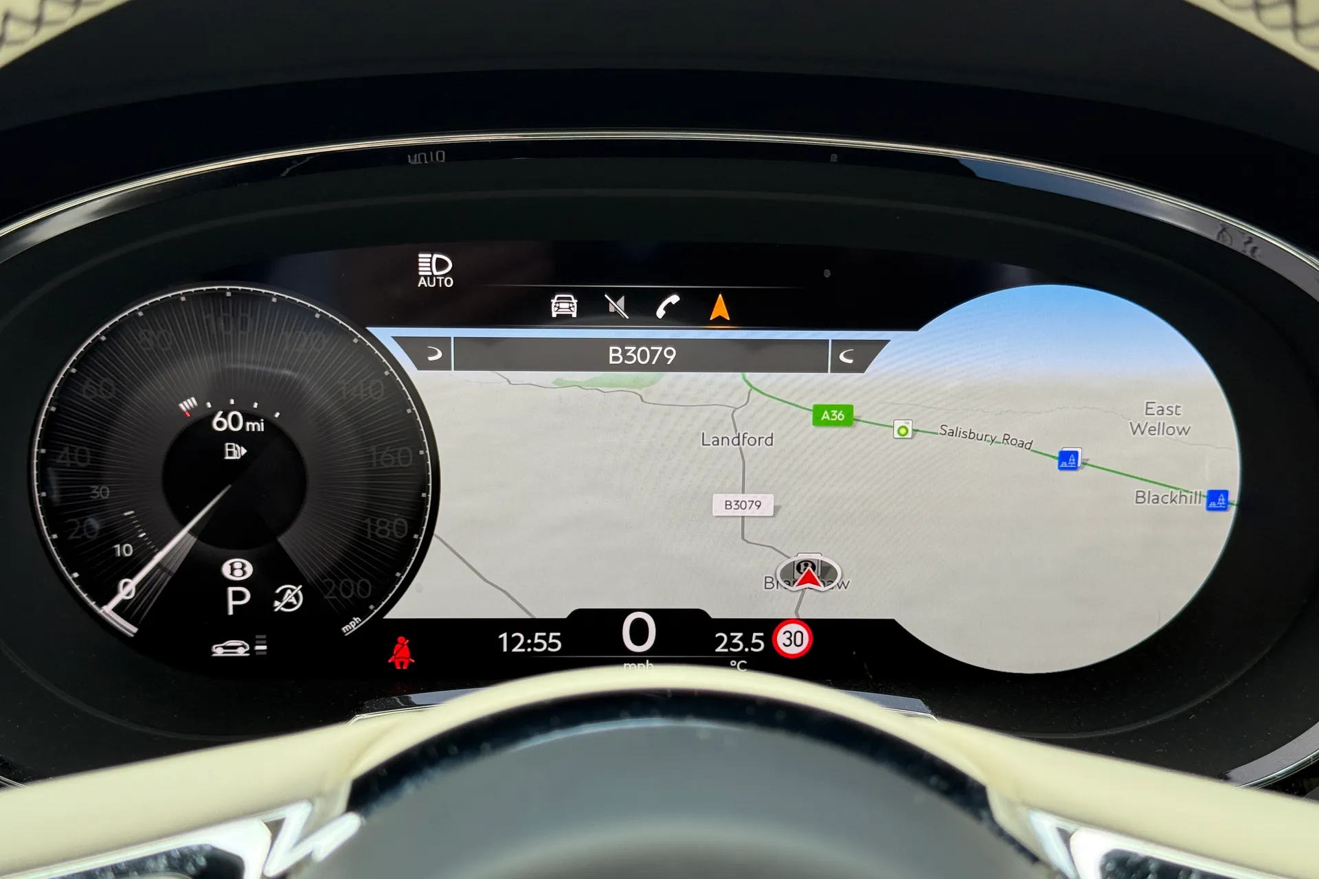 Bentley BENTAYGA thumbnail image number 42