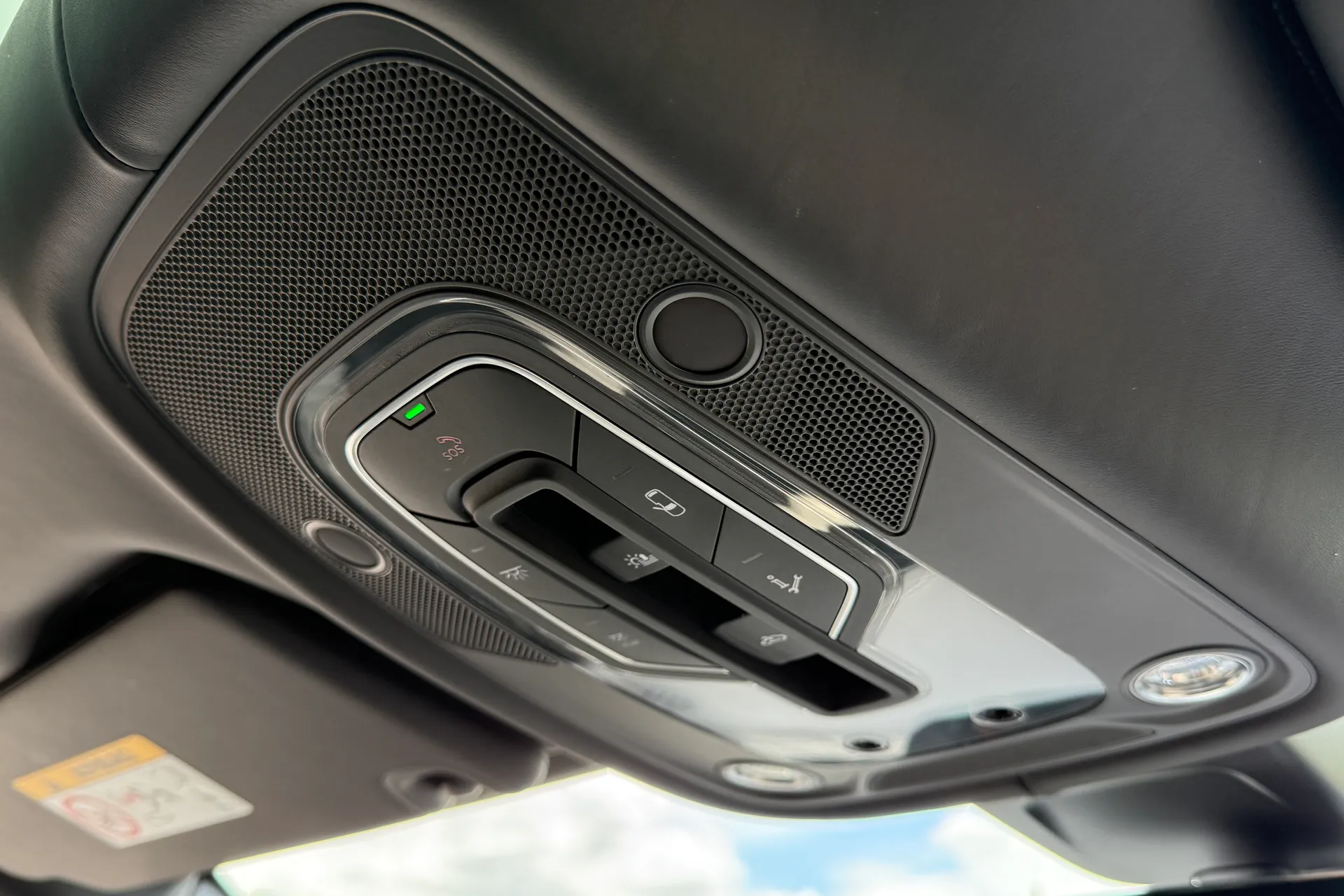 Bentley BENTAYGA thumbnail image number 43