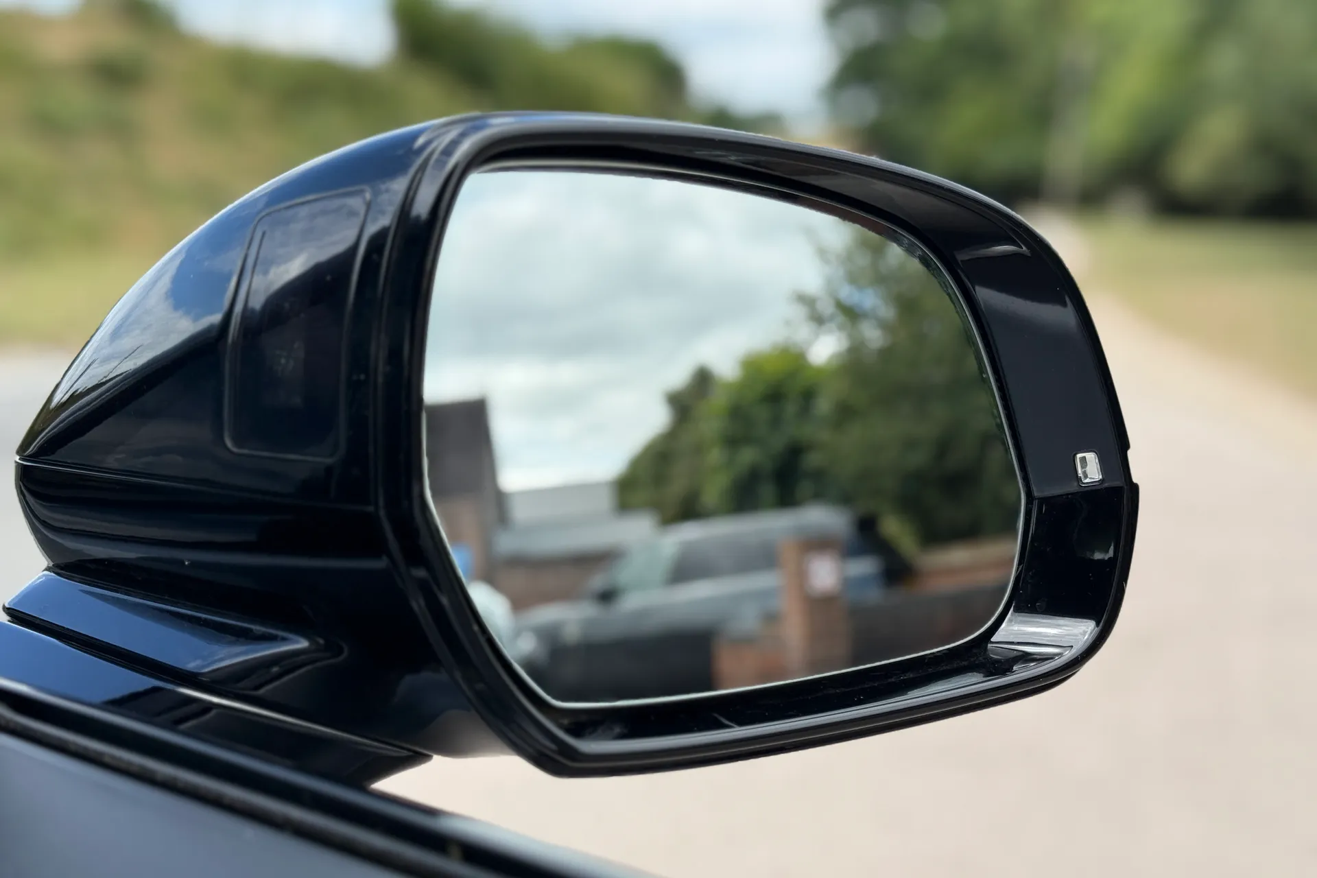 Bentley BENTAYGA thumbnail image number 46