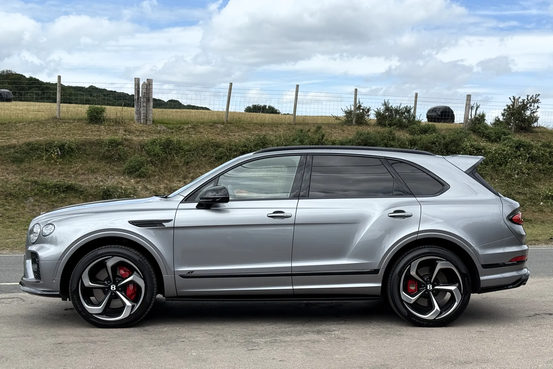 Bentley BENTAYGA thumbnail image number 51