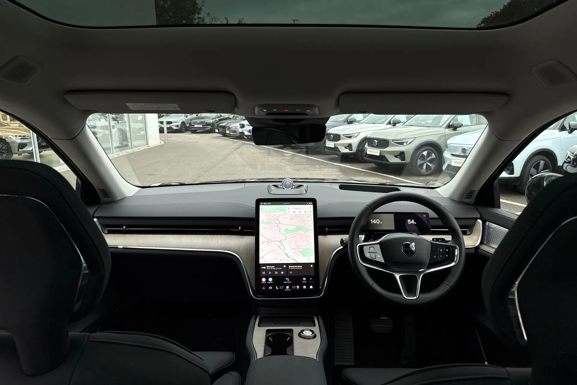 Volvo EX90 thumbnail image number 3