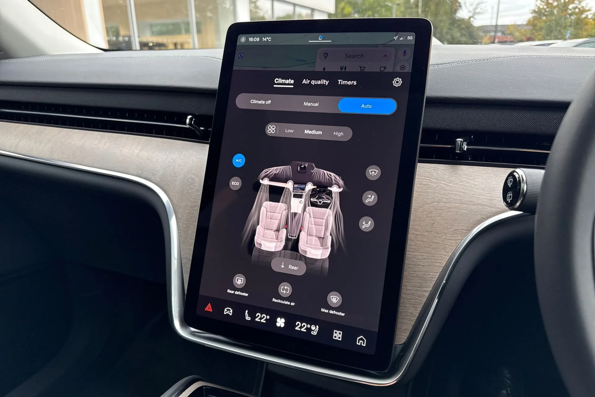 Volvo EX90 thumbnail image number 42