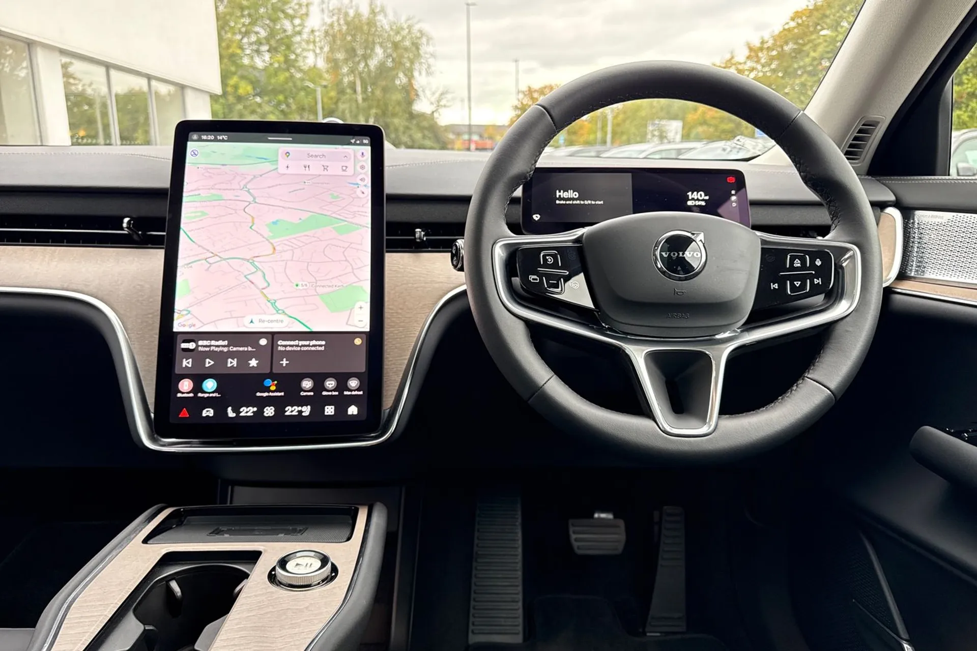 Volvo EX90 thumbnail image number 36