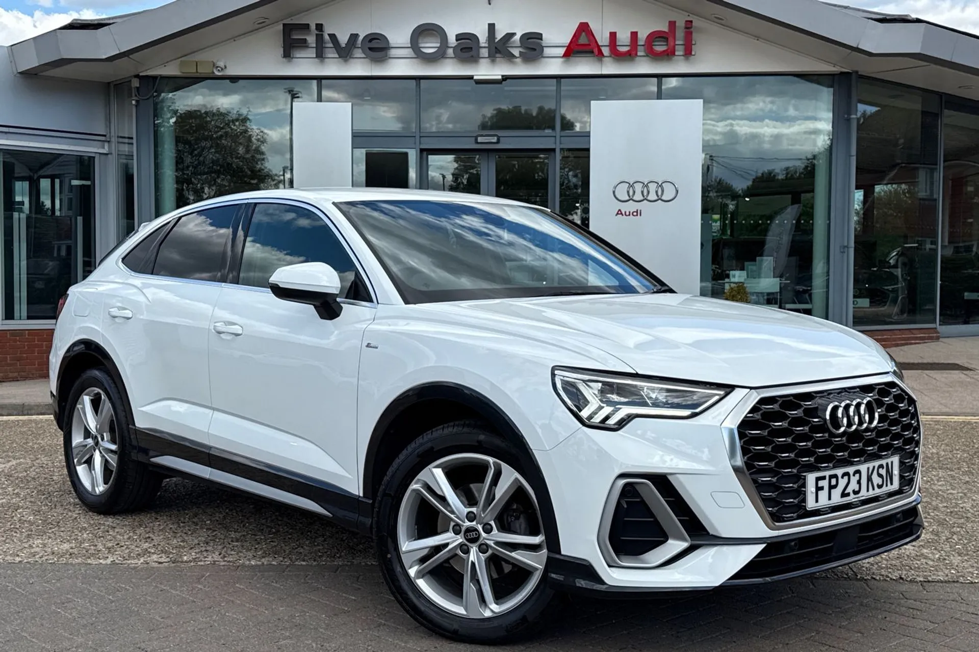 Audi Q3 focused image
