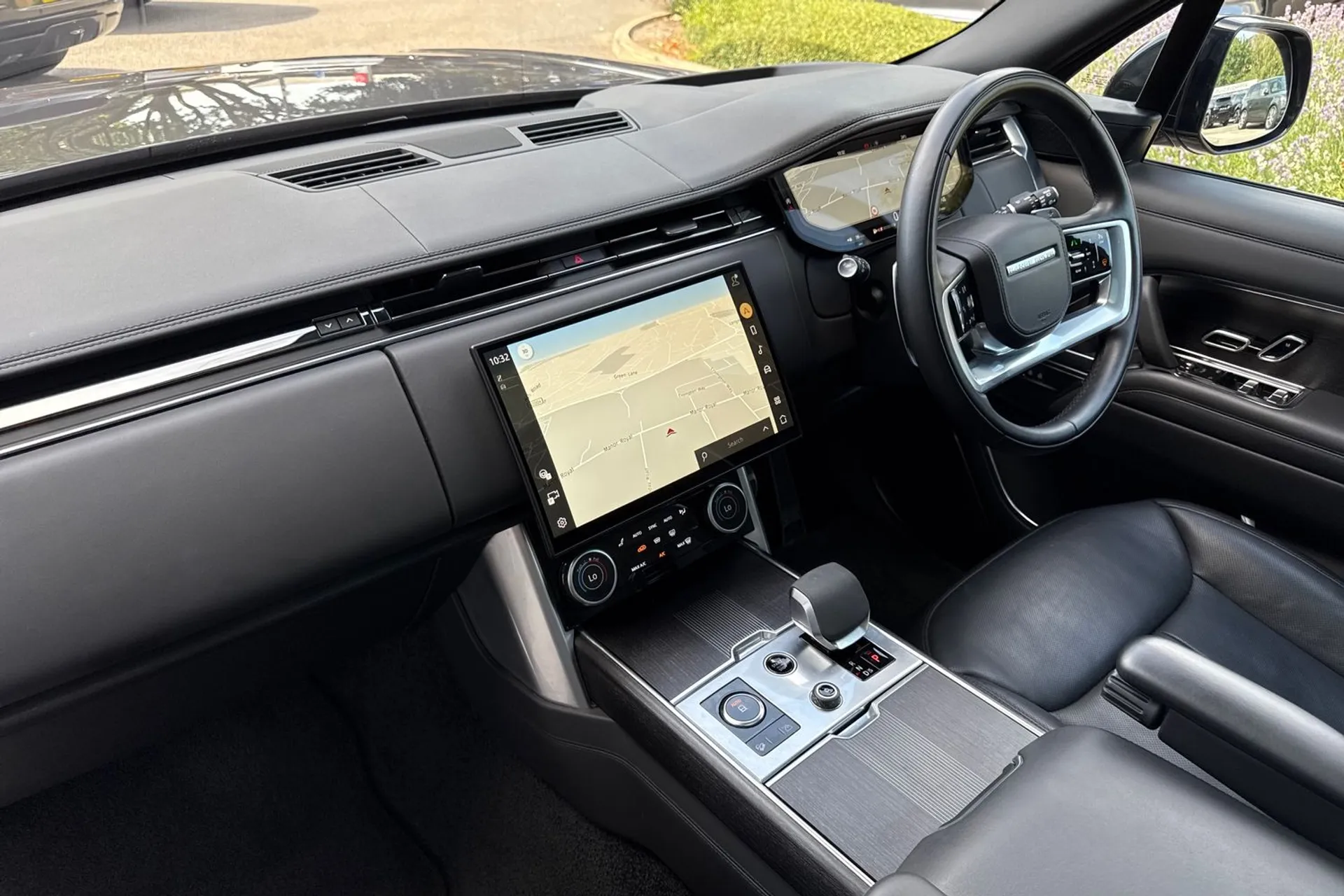 LAND ROVER RANGE ROVER thumbnail image number 38