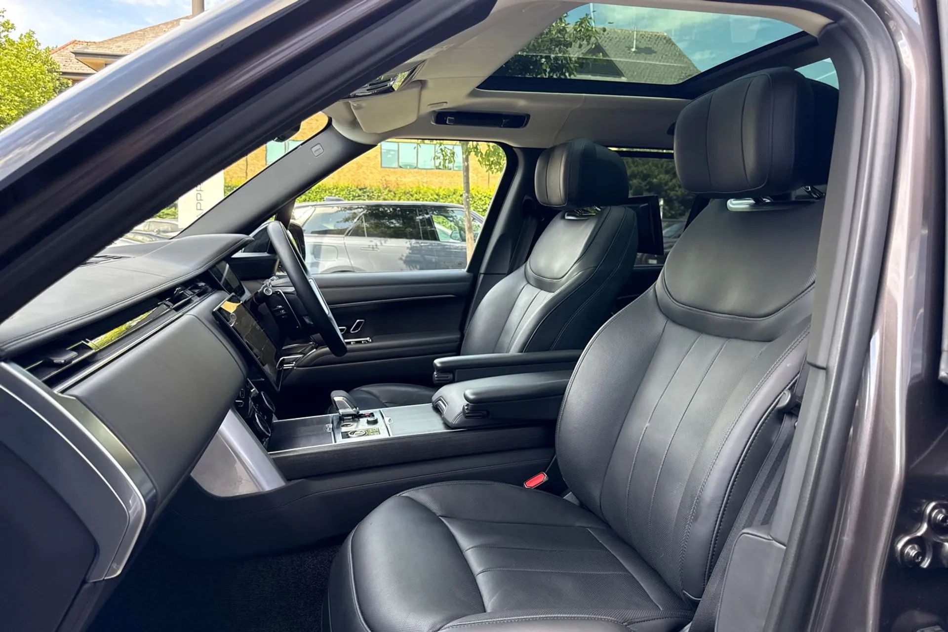 LAND ROVER RANGE ROVER thumbnail image number 39