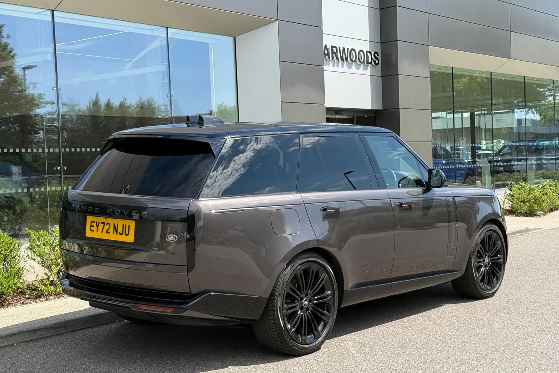 LAND ROVER RANGE ROVER thumbnail image number 10