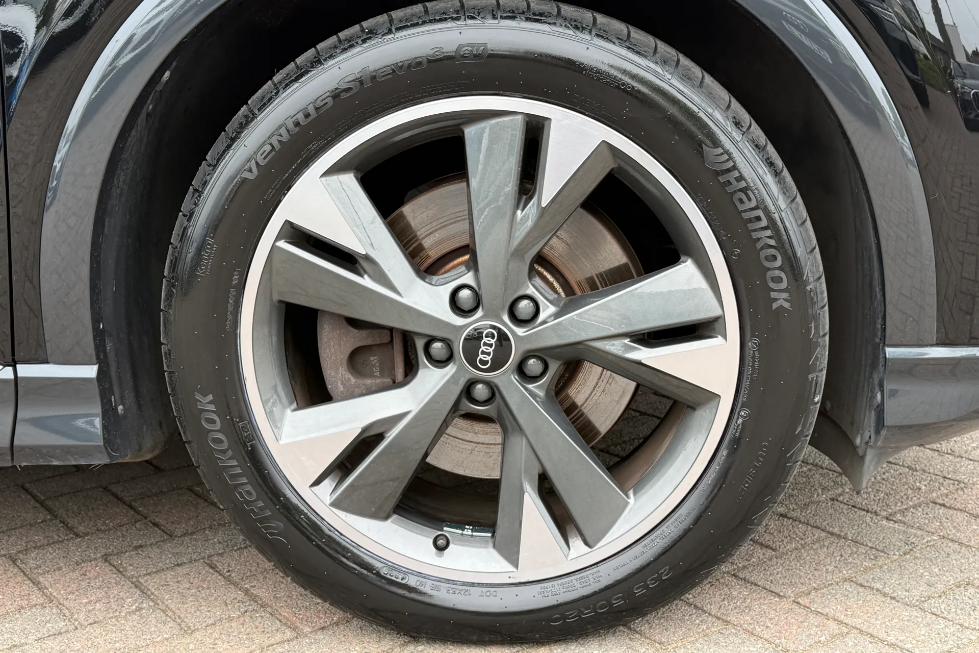 Audi Q4 thumbnail image number 48