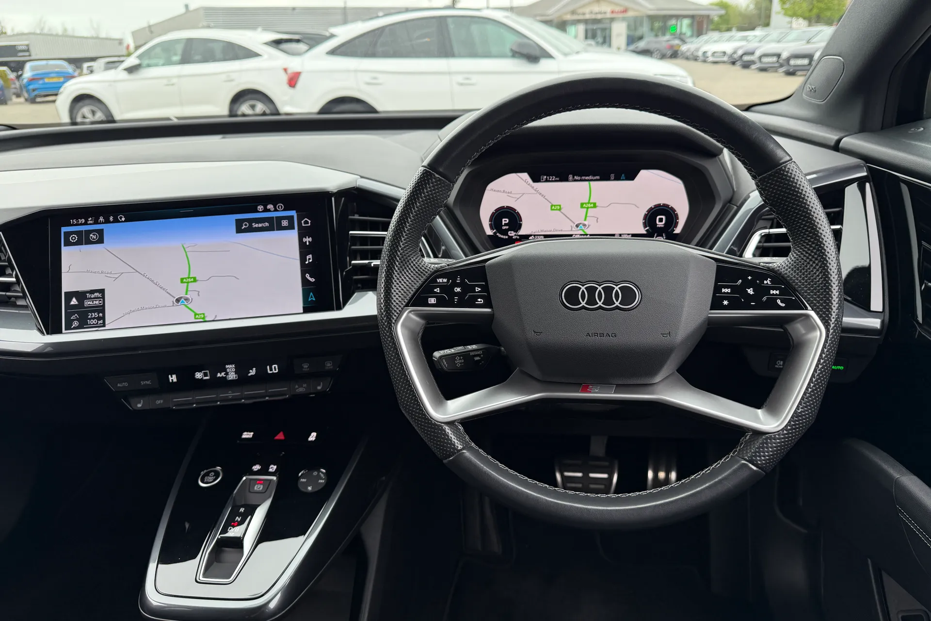 Audi Q4 thumbnail image number 6