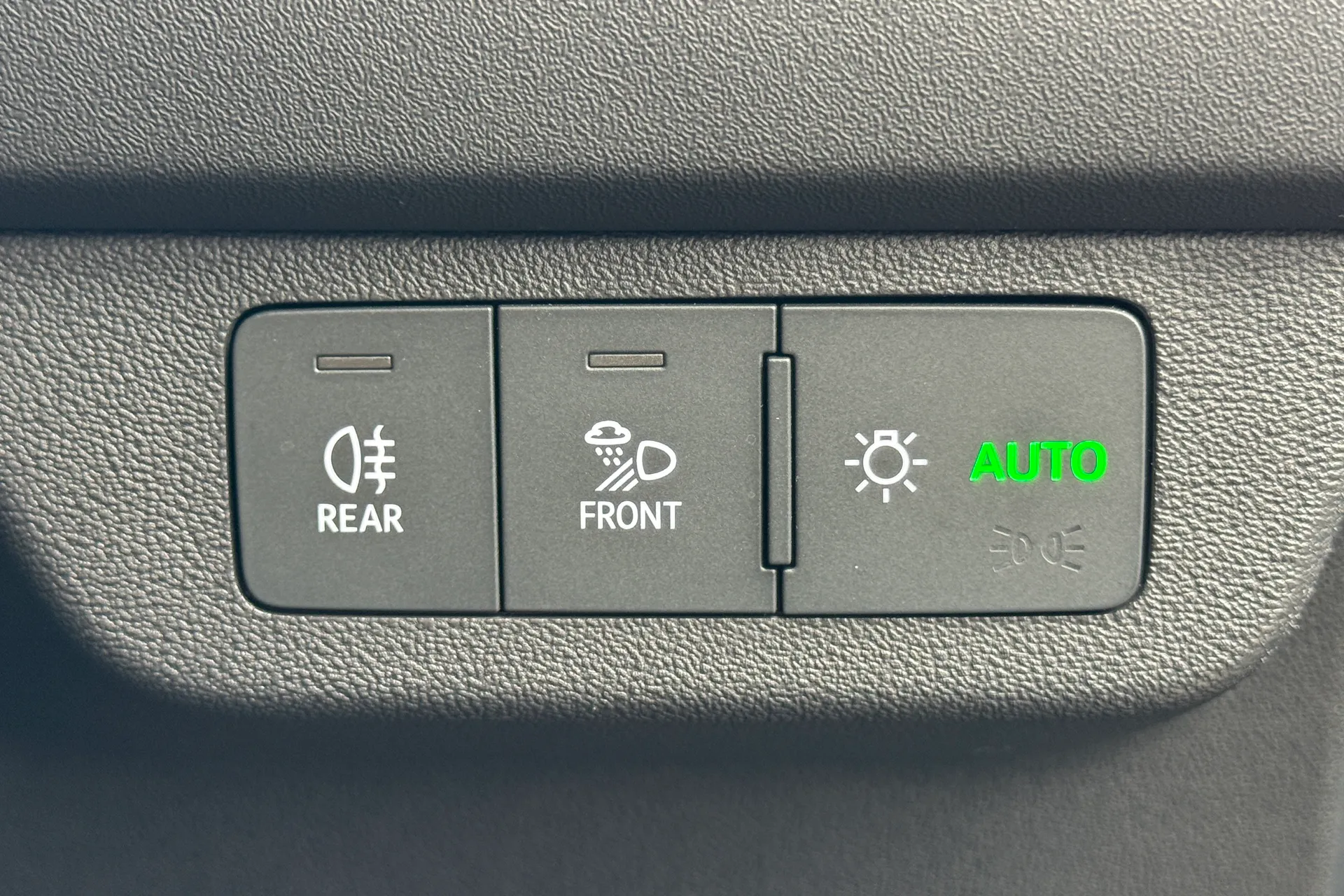 Audi Q4 thumbnail image number 23