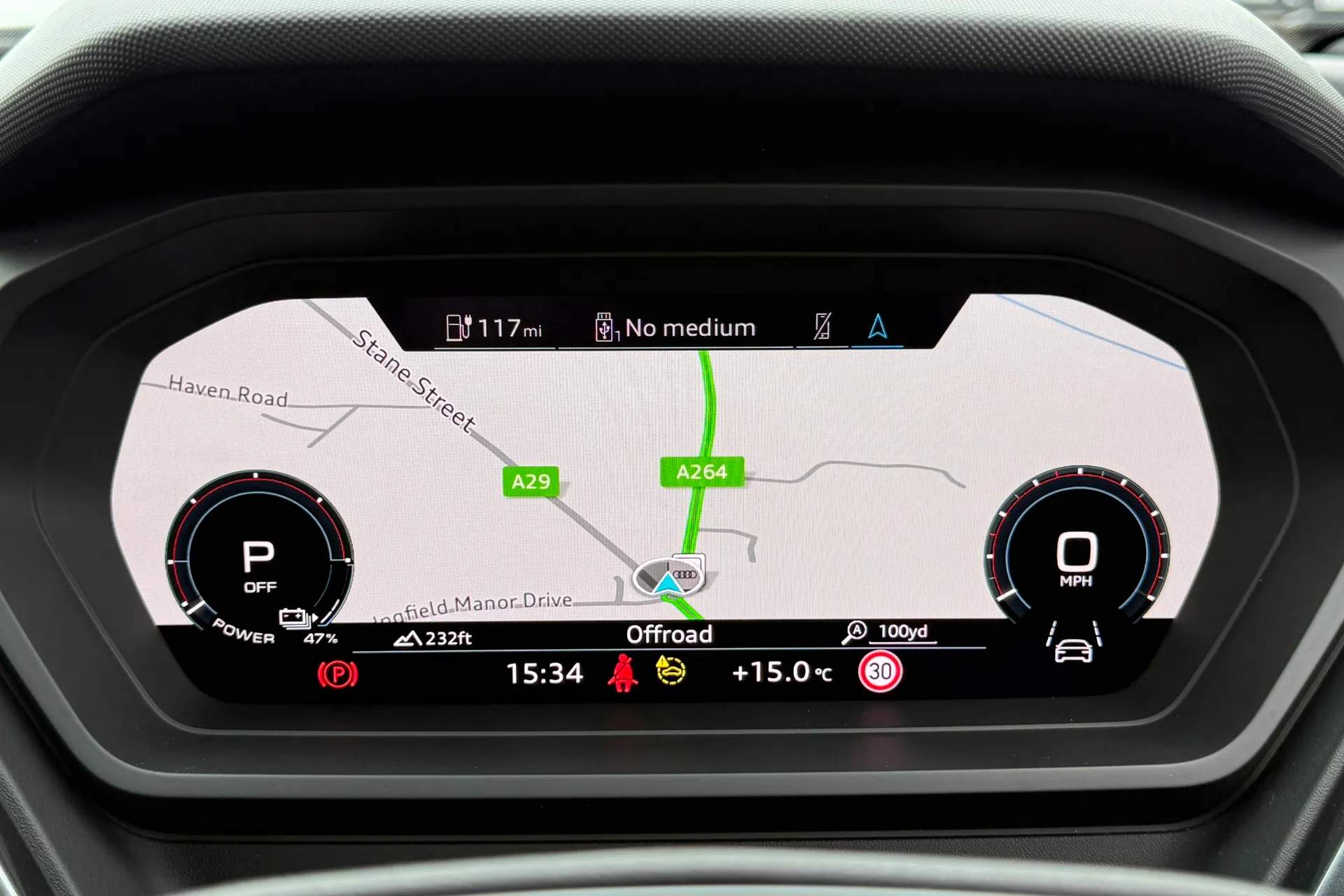 Audi Q4 thumbnail image number 14