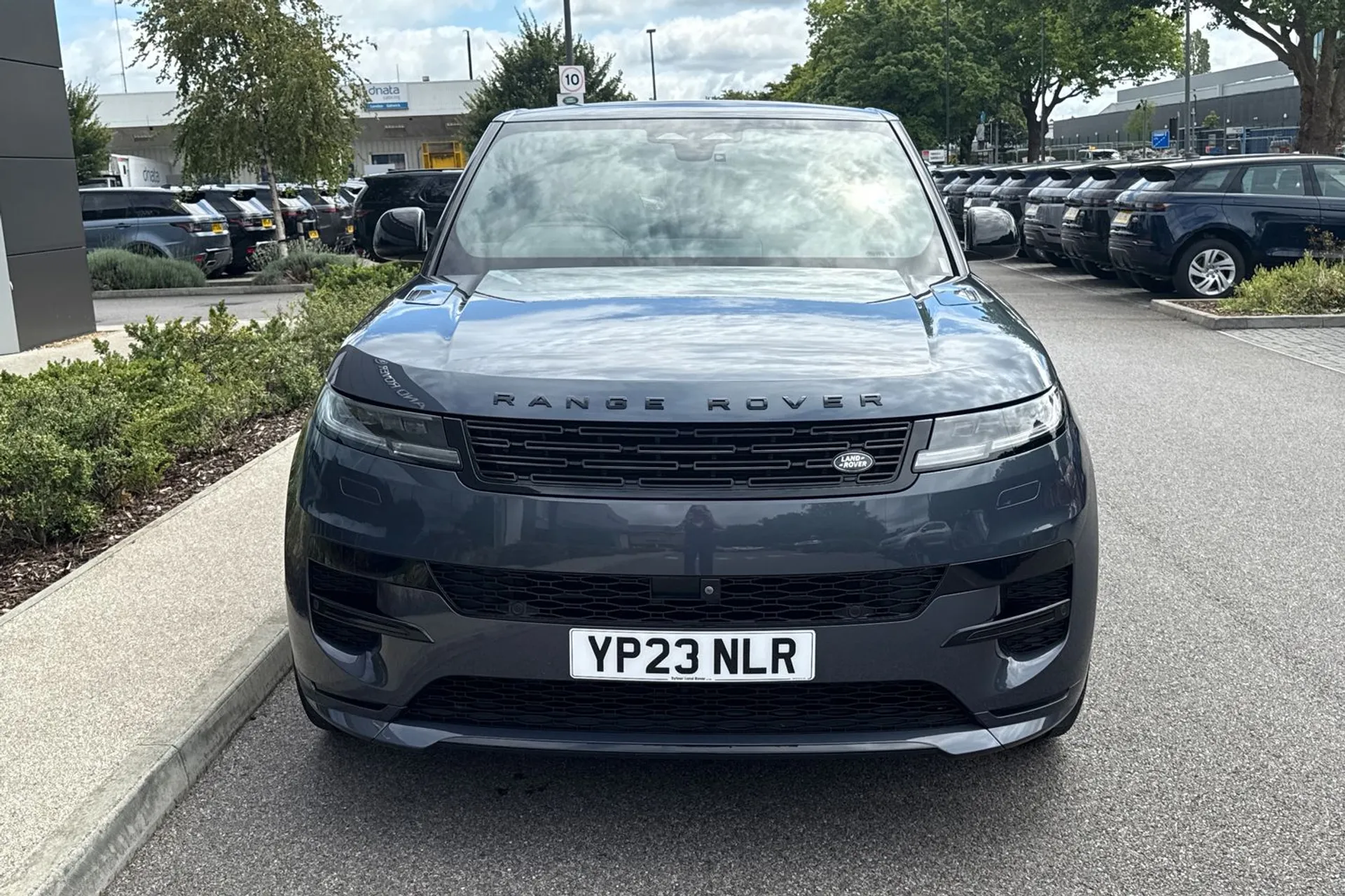 LAND ROVER RANGE ROVER SPORT thumbnail image number 19