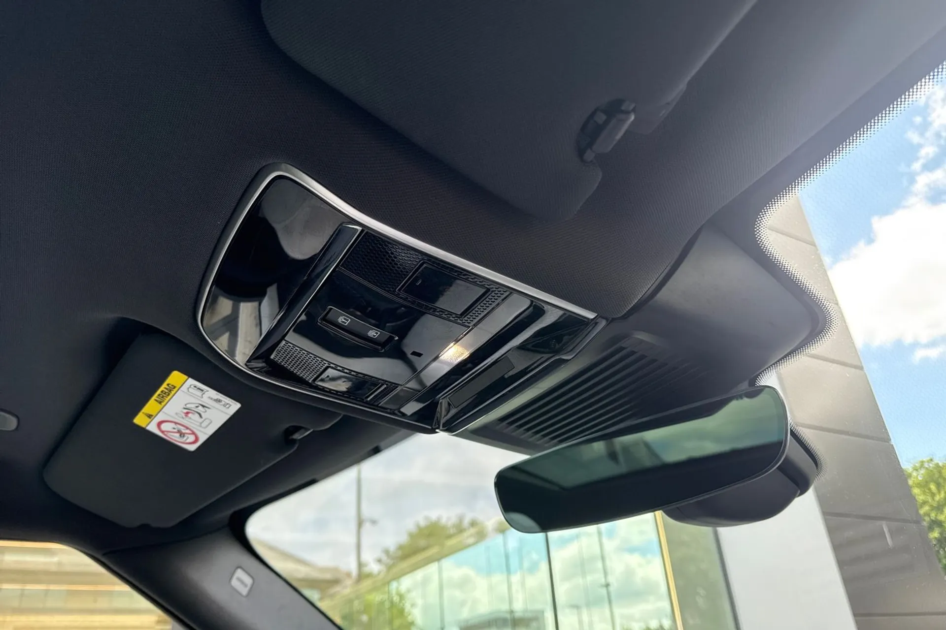 LAND ROVER RANGE ROVER SPORT thumbnail image number 29
