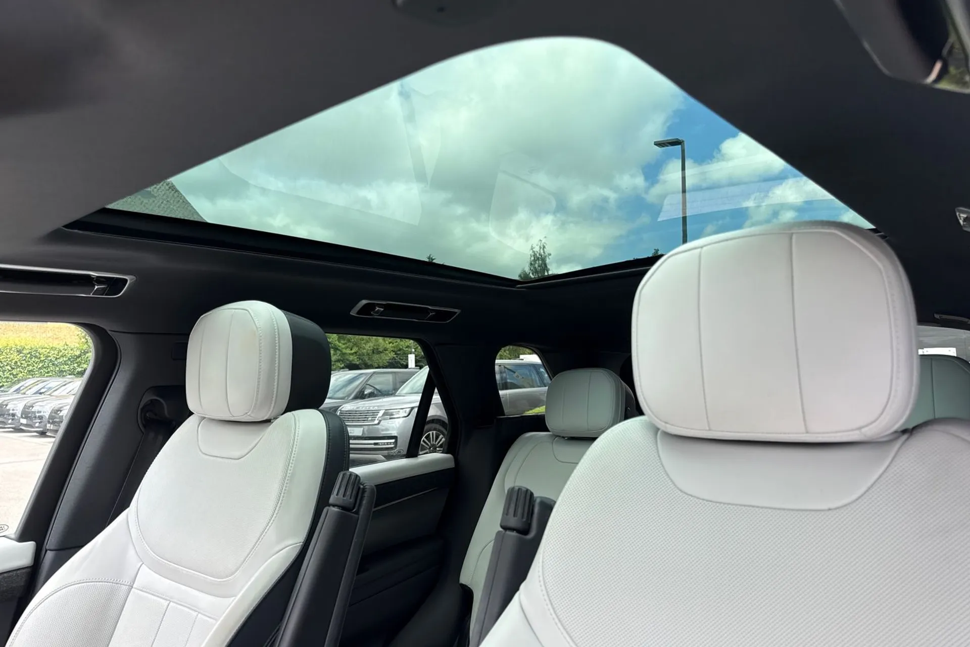 LAND ROVER RANGE ROVER SPORT thumbnail image number 7