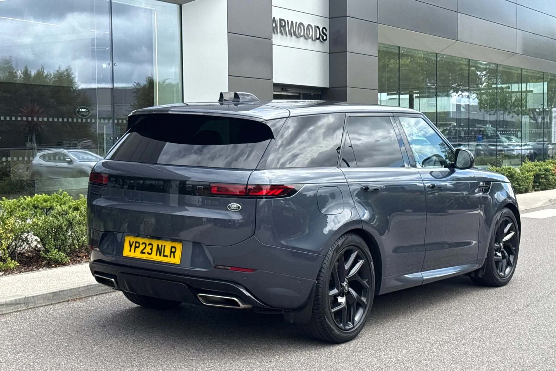 LAND ROVER RANGE ROVER SPORT thumbnail image number 11