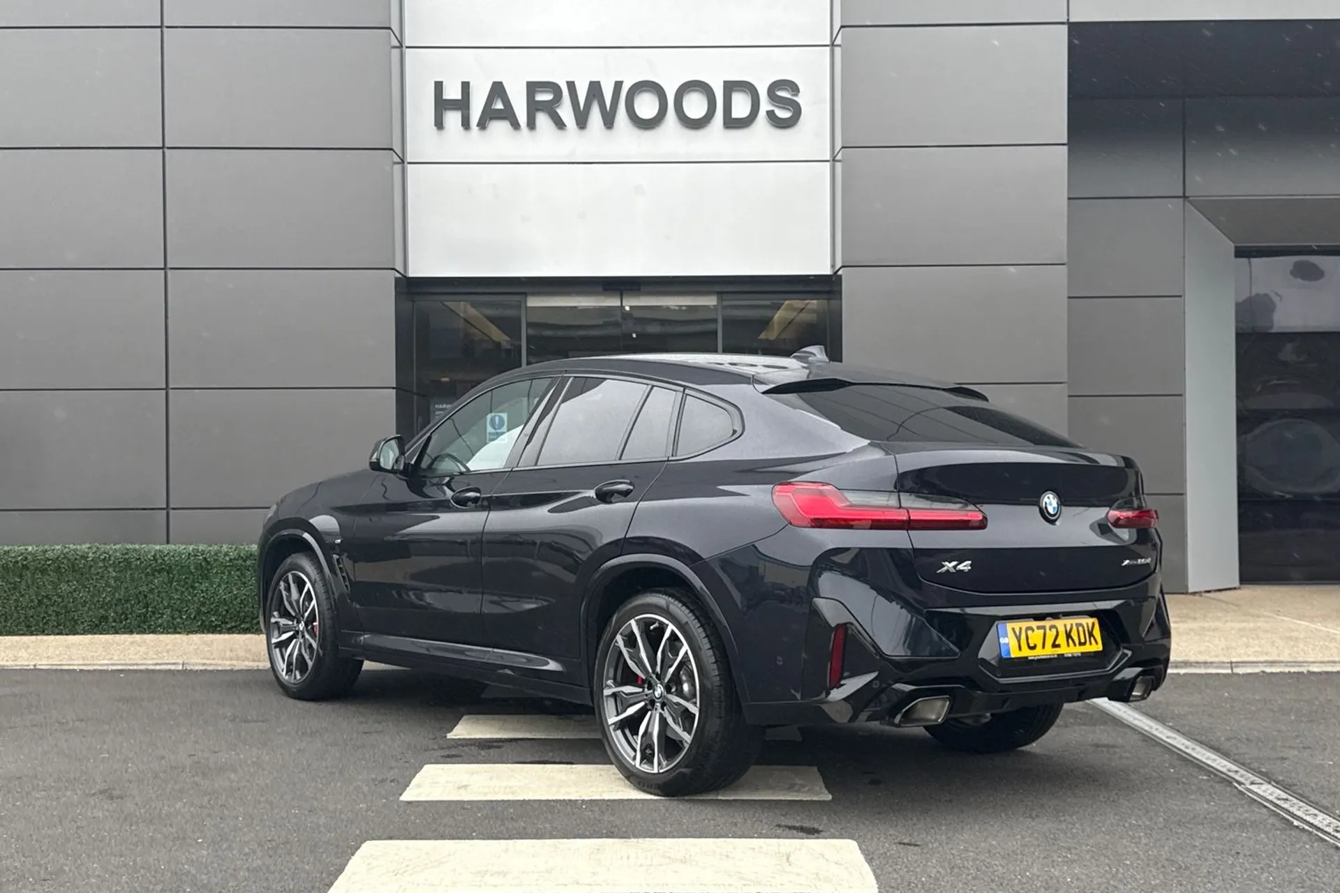 BMW X4 thumbnail image number 10