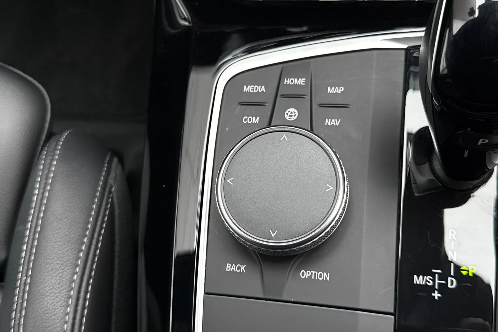 BMW X4 thumbnail image number 67