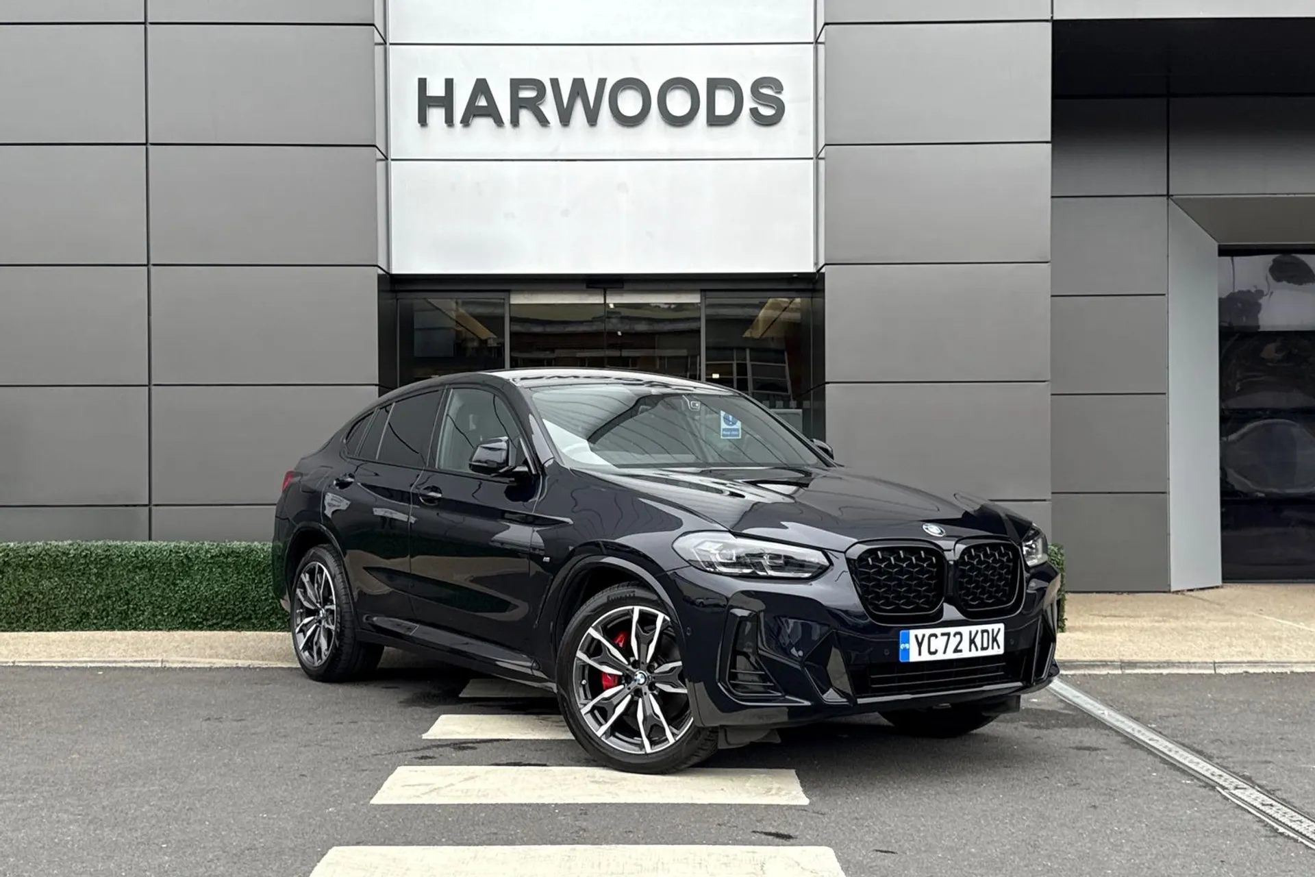 BMW X4 focused image