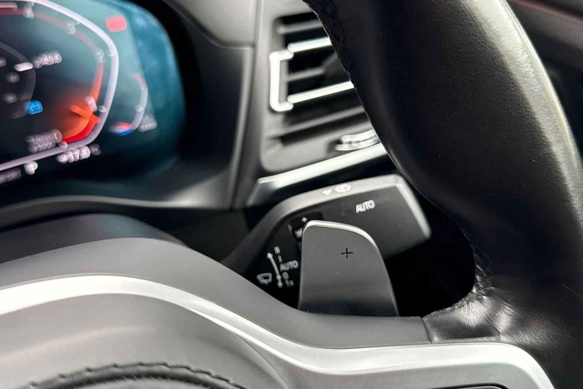 BMW X4 thumbnail image number 55
