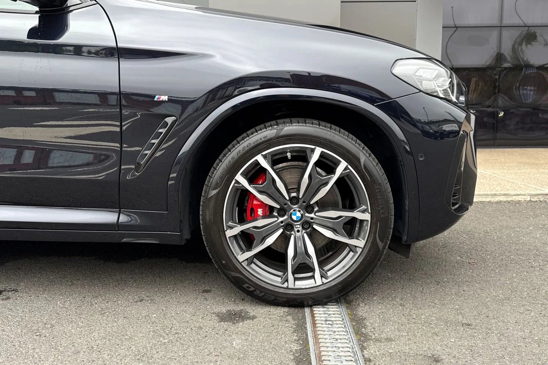 BMW X4 thumbnail image number 20