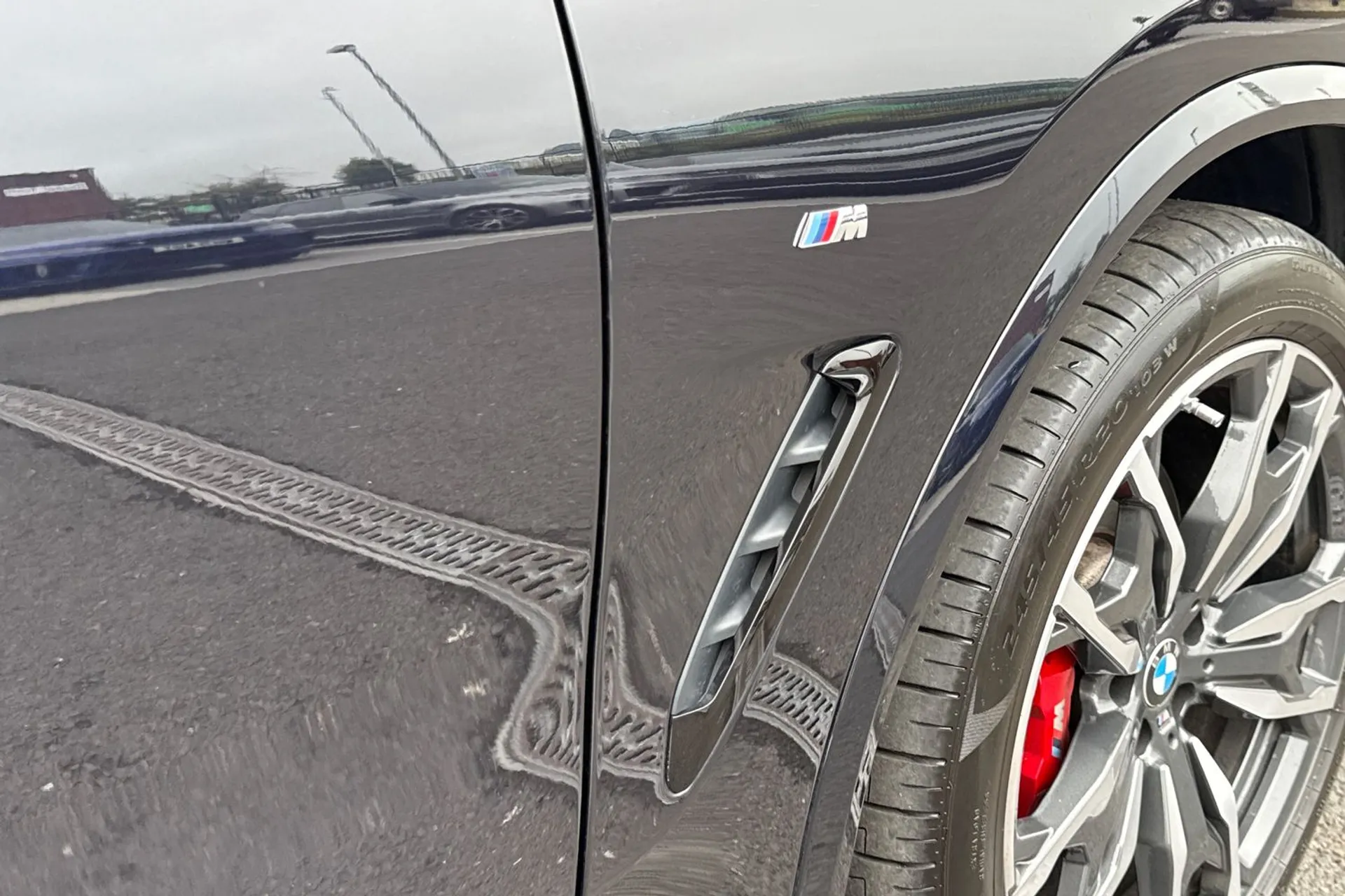 BMW X4 thumbnail image number 19