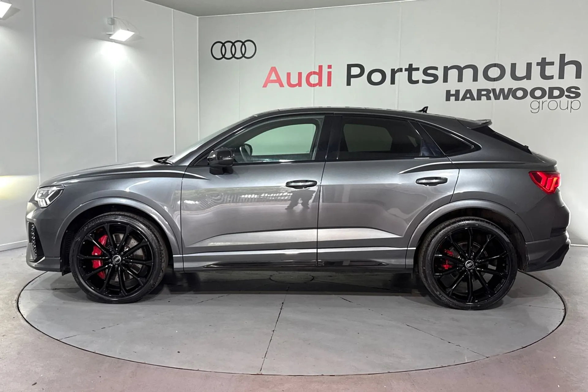 Audi RS Q3 thumbnail image number 8