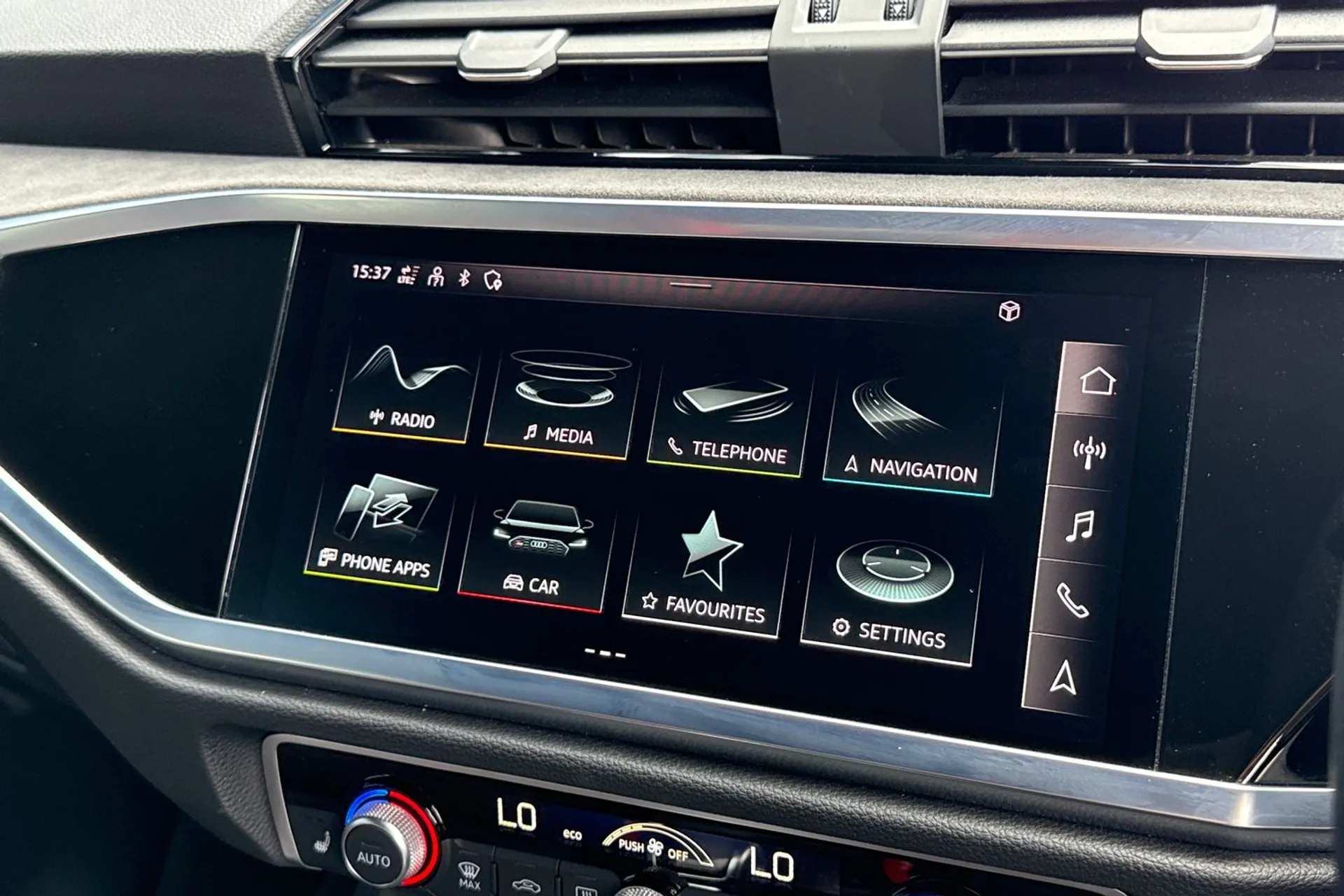 Audi RS Q3 thumbnail image number 41