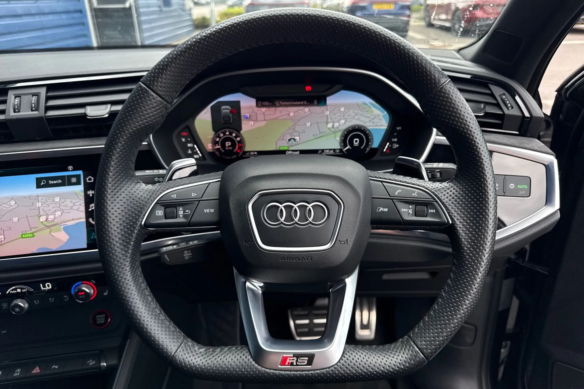 Audi RS Q3 thumbnail image number 38