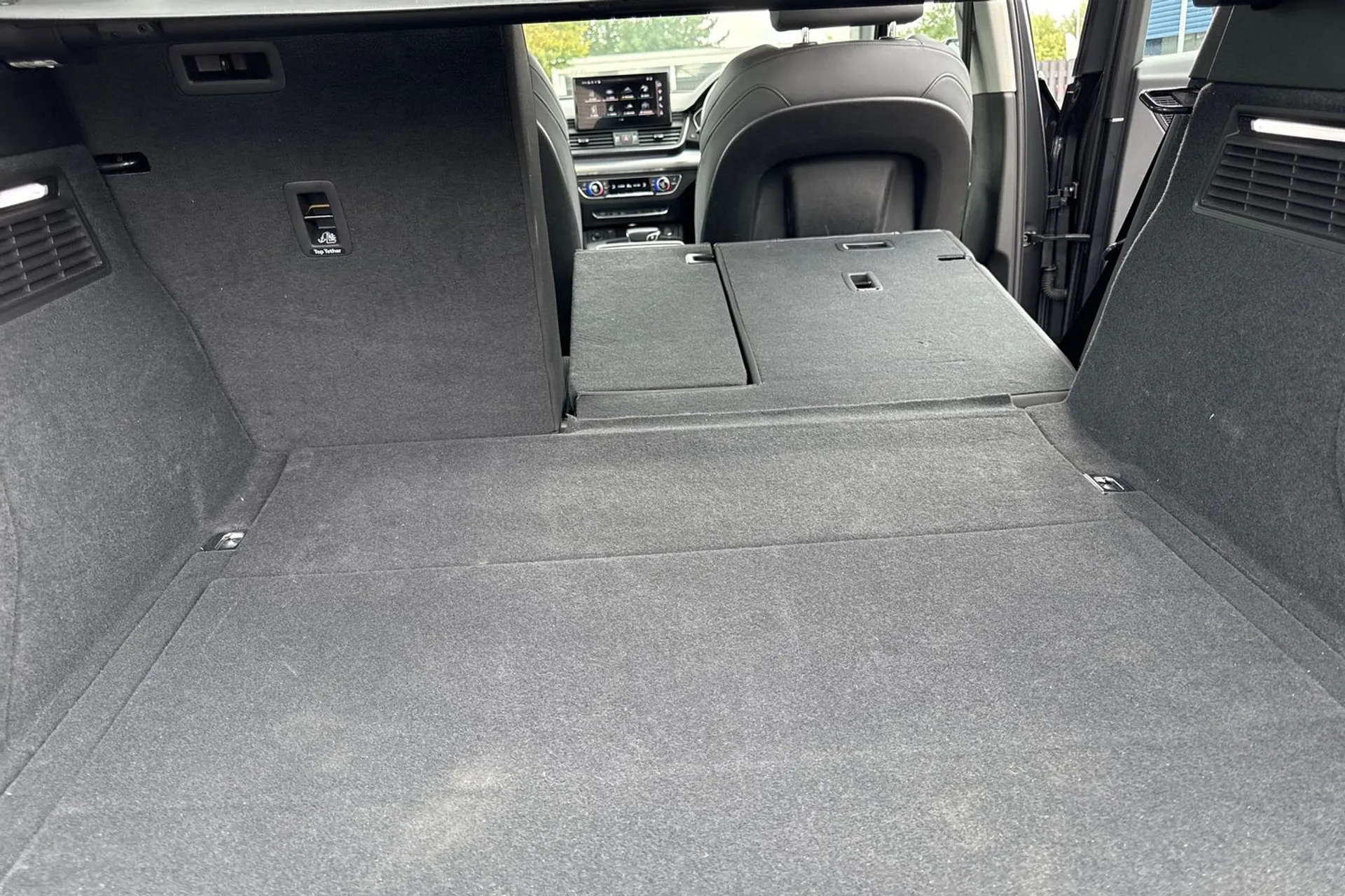 Audi Q5 thumbnail image number 20