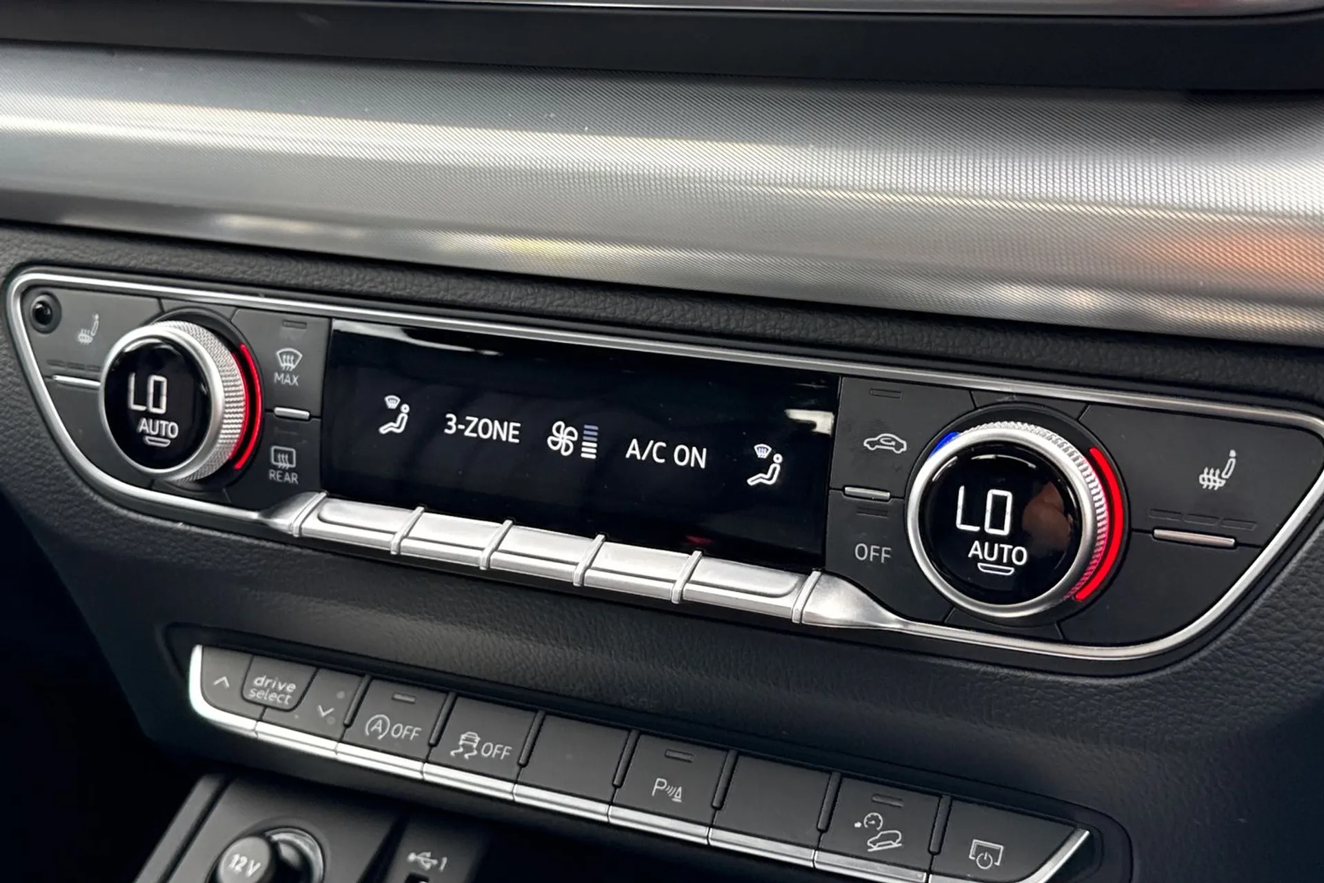 Audi Q5 thumbnail image number 33