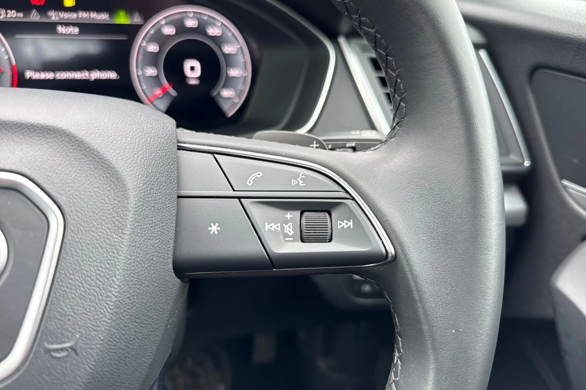 Audi Q5 thumbnail image number 45