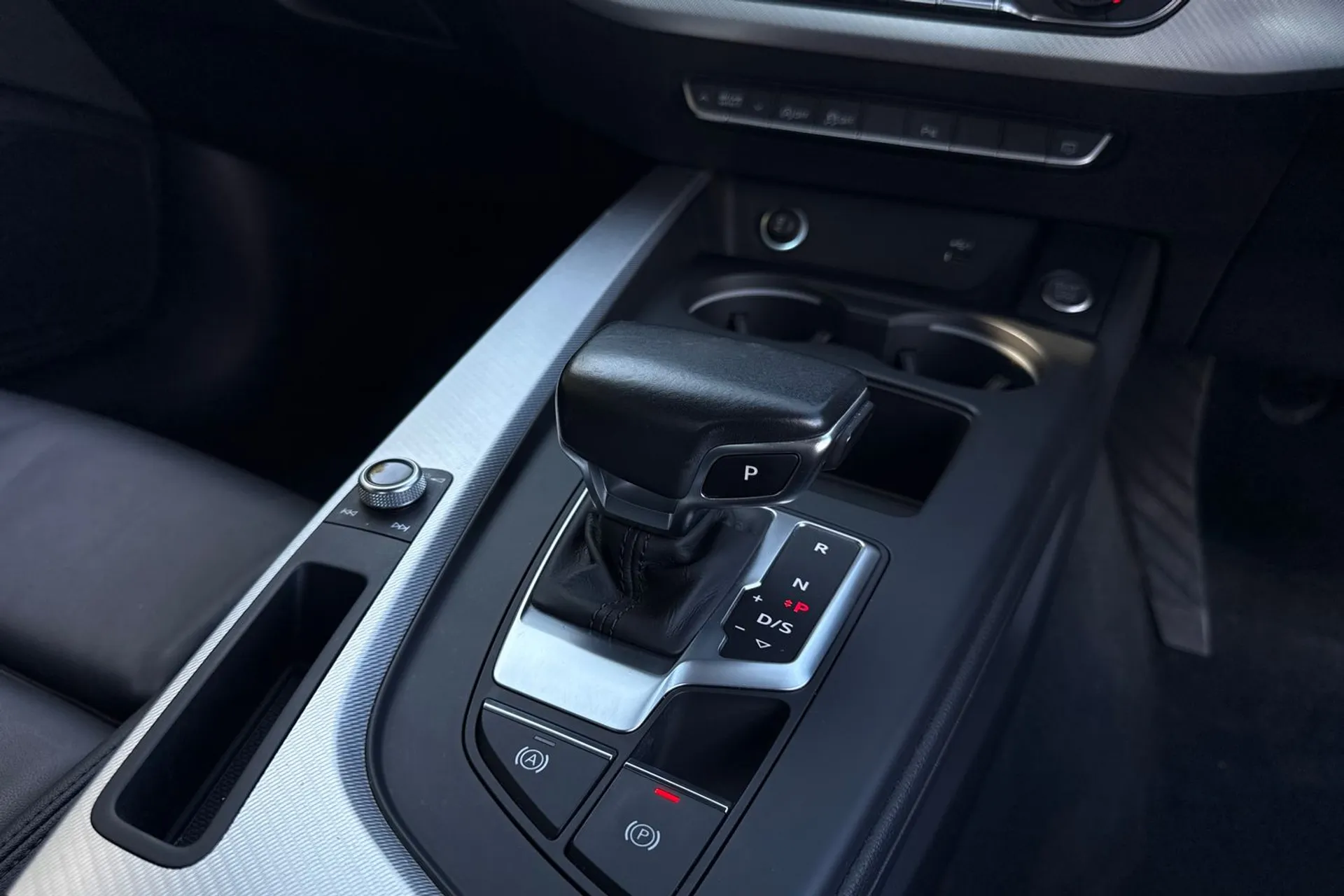Audi A5 thumbnail image number 42