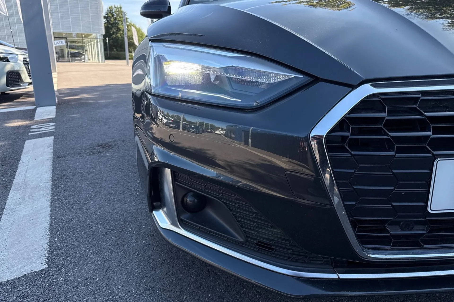 Audi A5 thumbnail image number 24