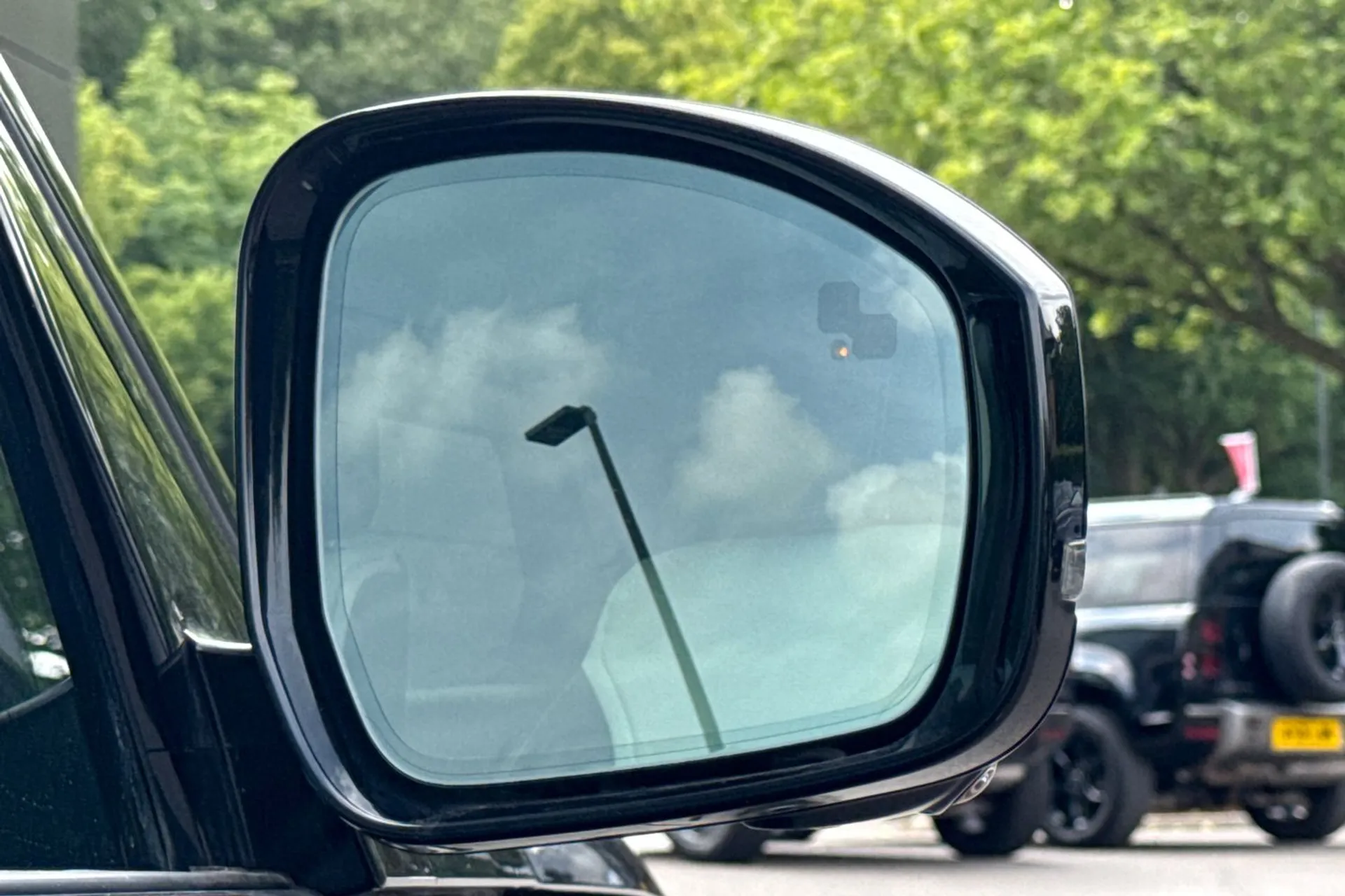 LAND ROVER DISCOVERY thumbnail image number 17