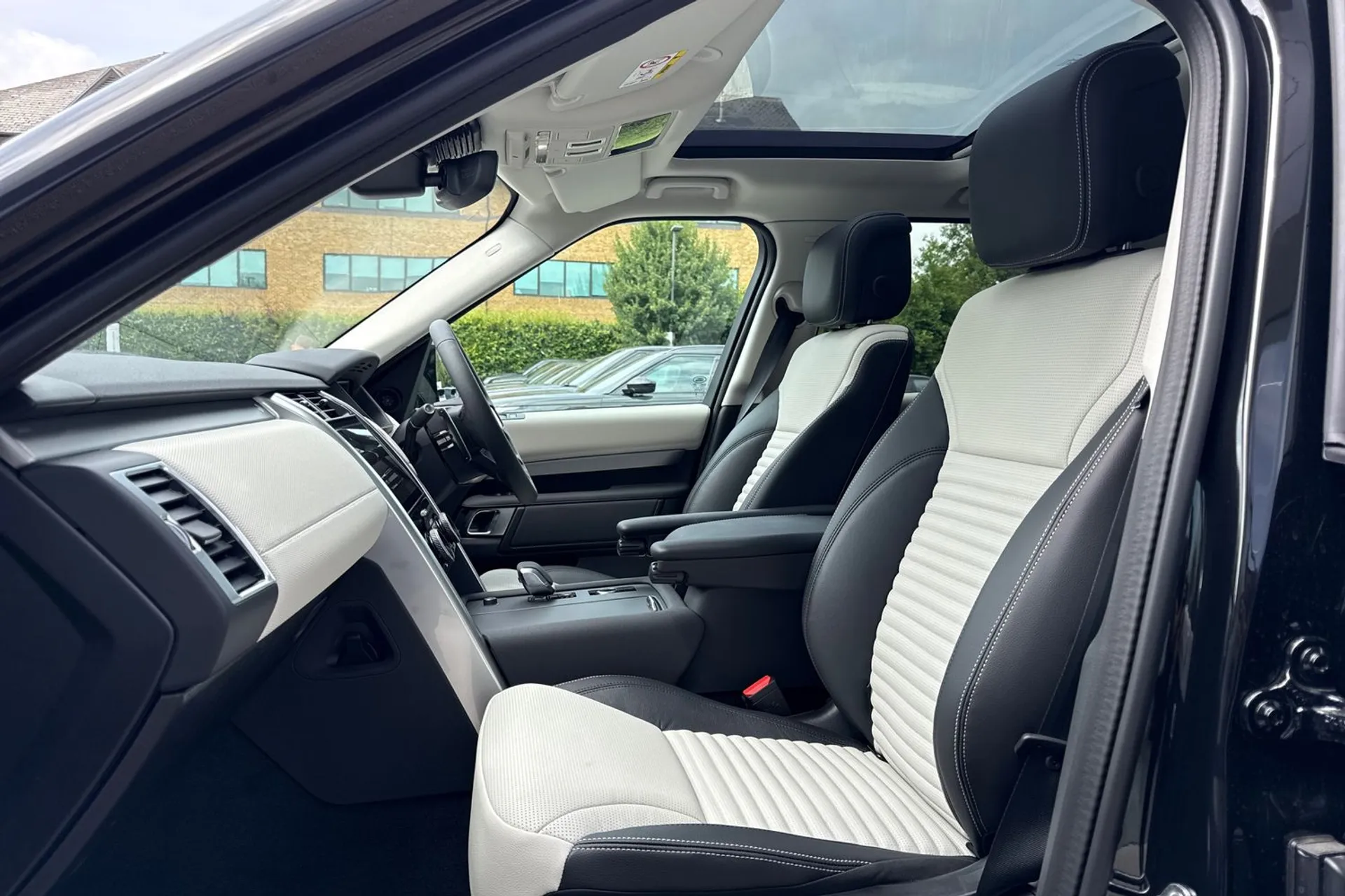 LAND ROVER DISCOVERY thumbnail image number 49