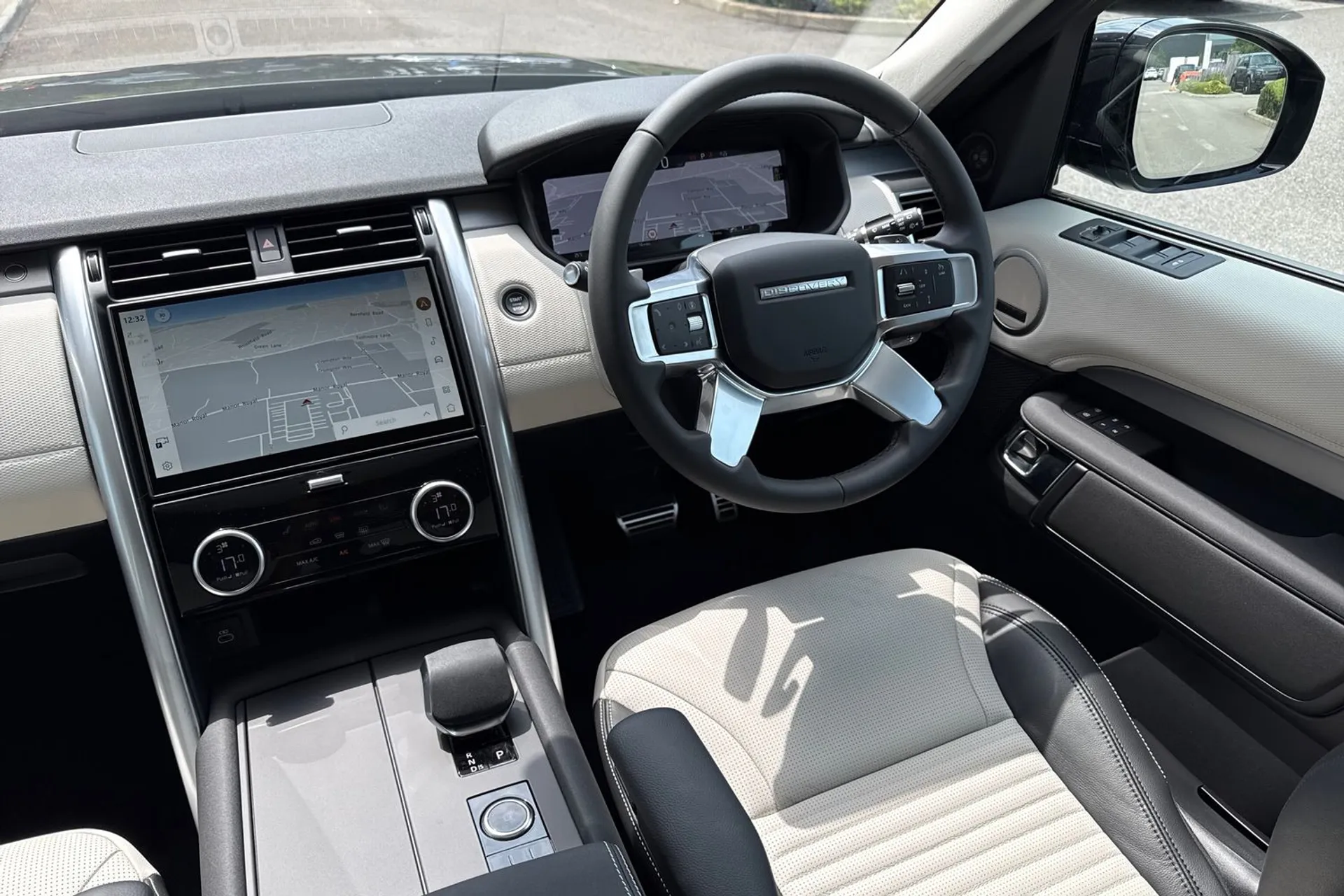 LAND ROVER DISCOVERY thumbnail image number 24