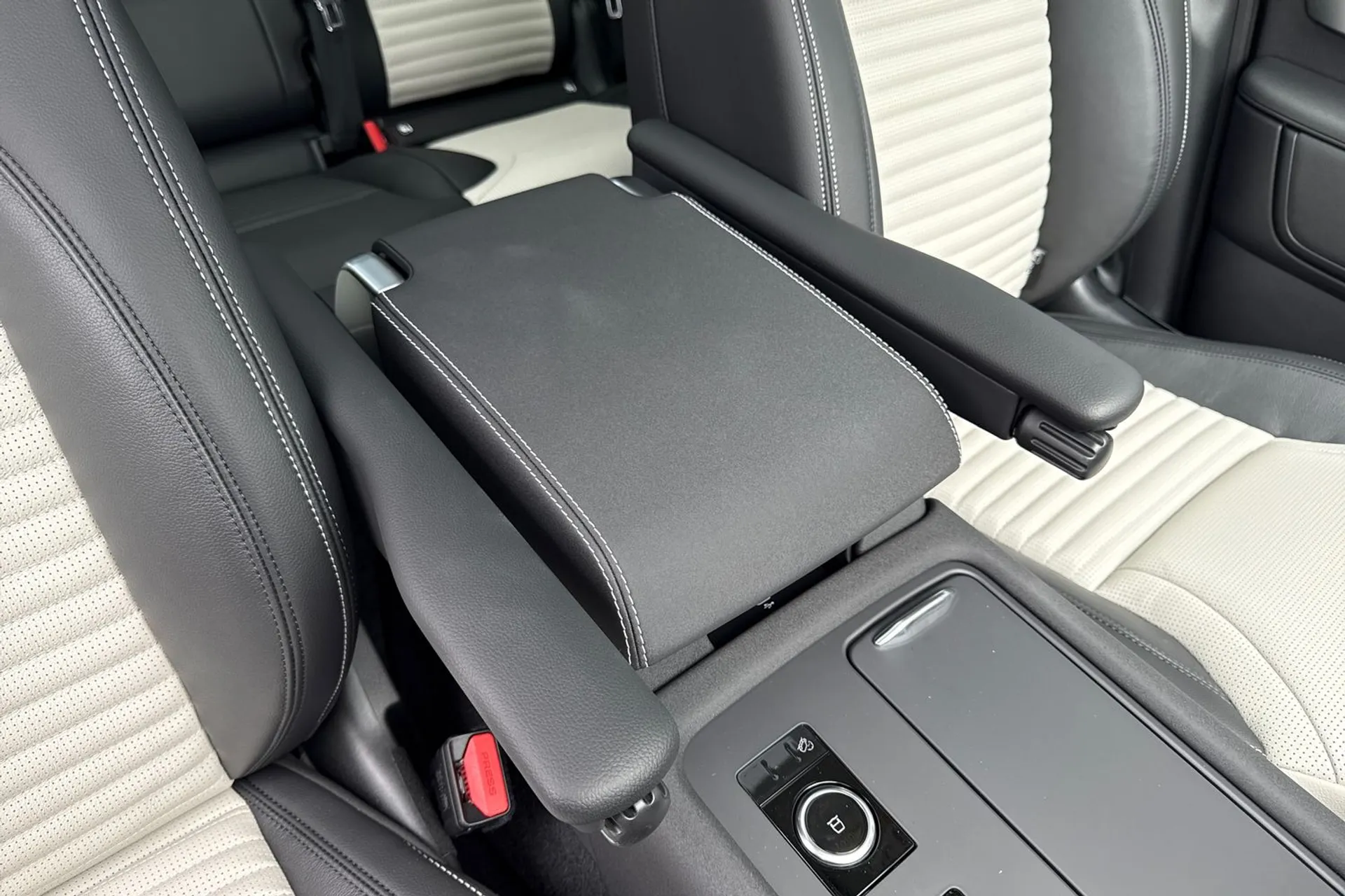 LAND ROVER DISCOVERY thumbnail image number 23