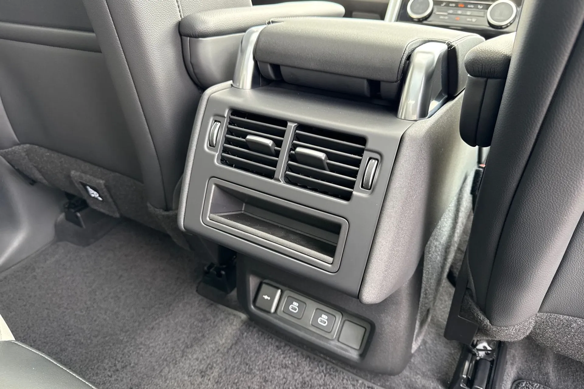 LAND ROVER DISCOVERY thumbnail image number 40