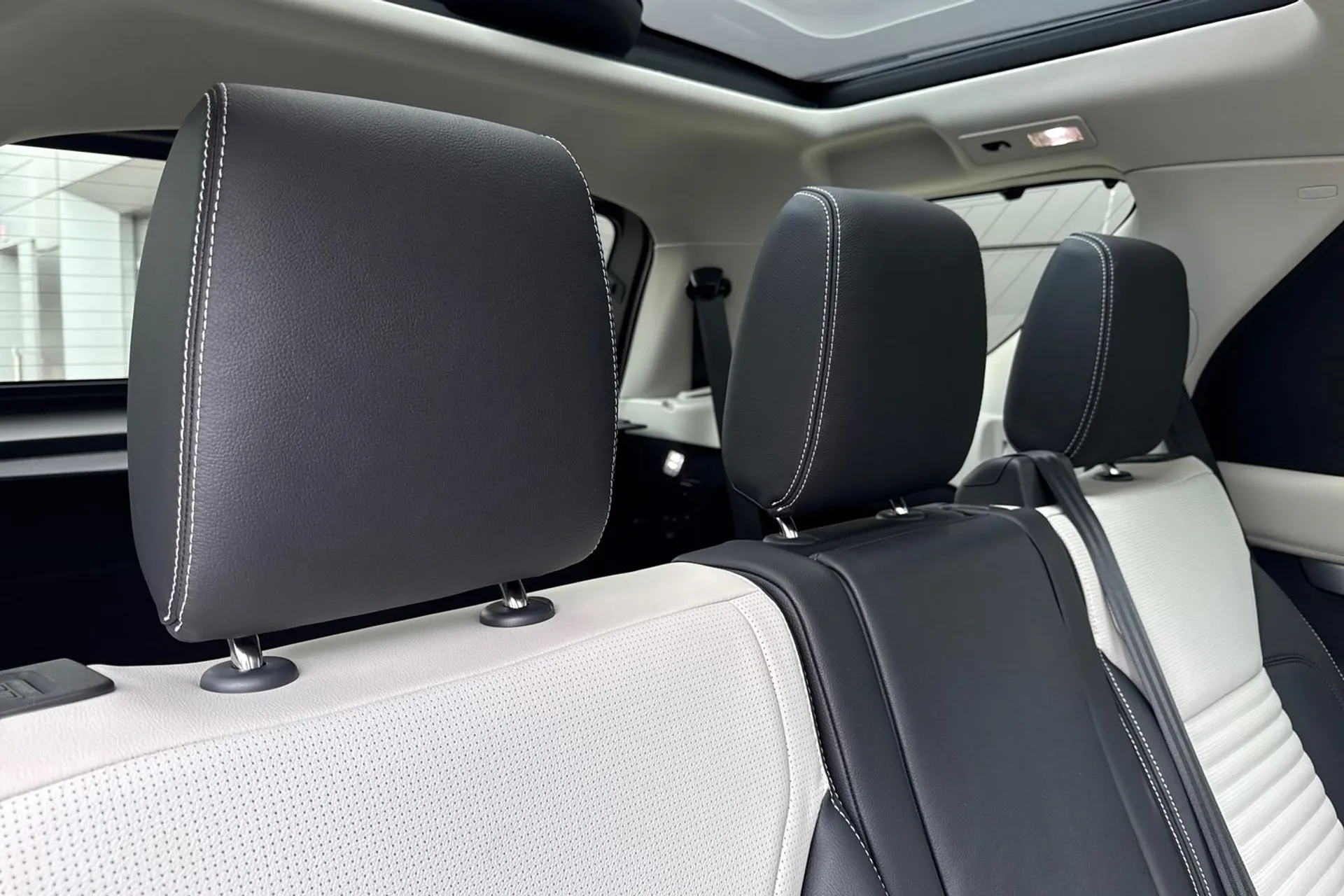 LAND ROVER DISCOVERY thumbnail image number 28