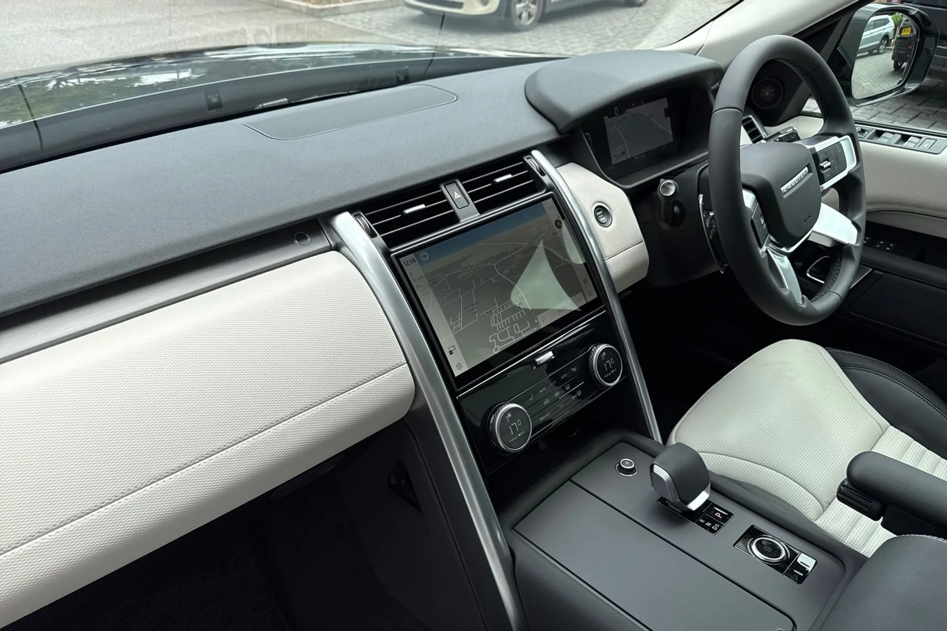LAND ROVER DISCOVERY thumbnail image number 51
