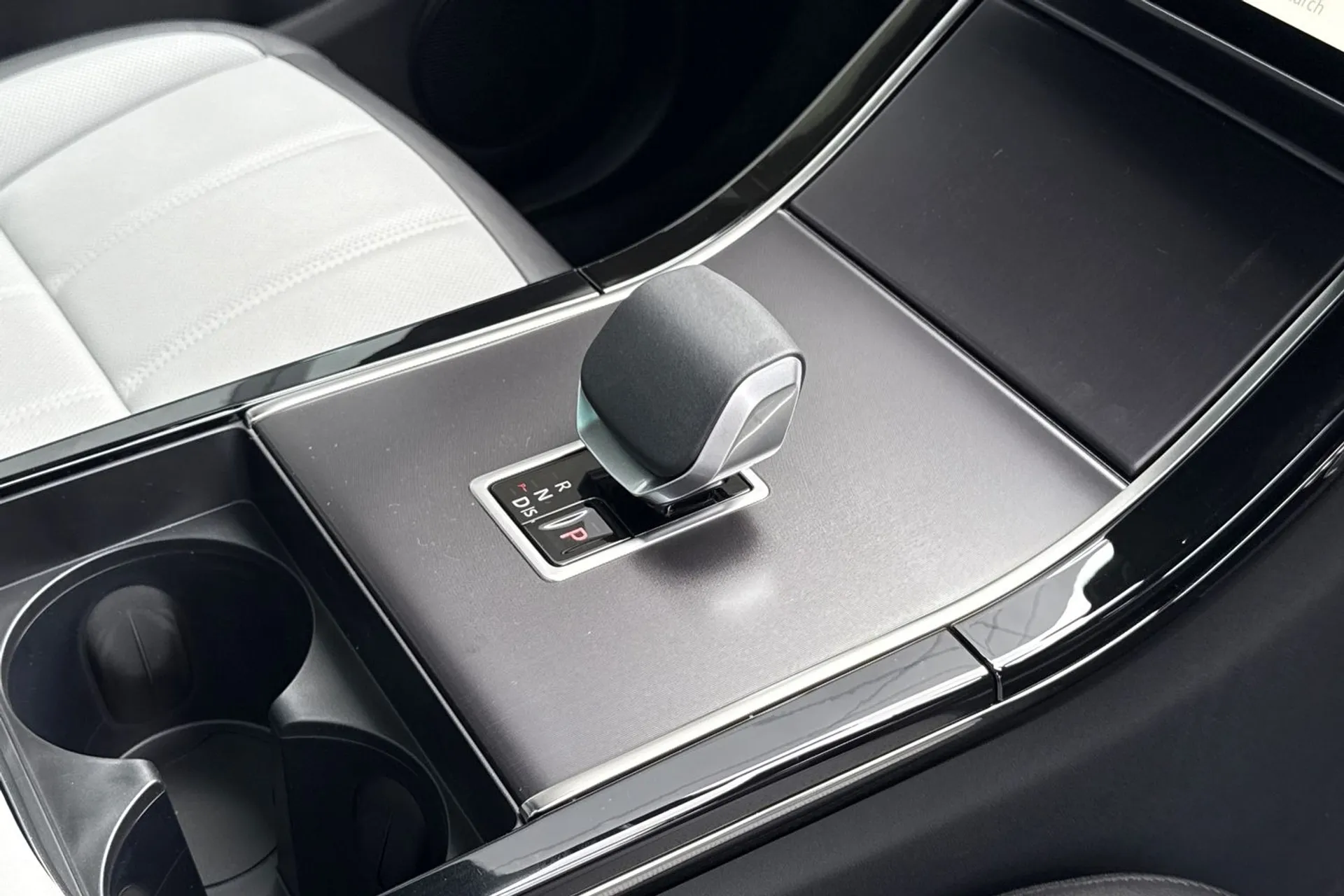 LAND ROVER RANGE ROVER EVOQUE thumbnail image number 27