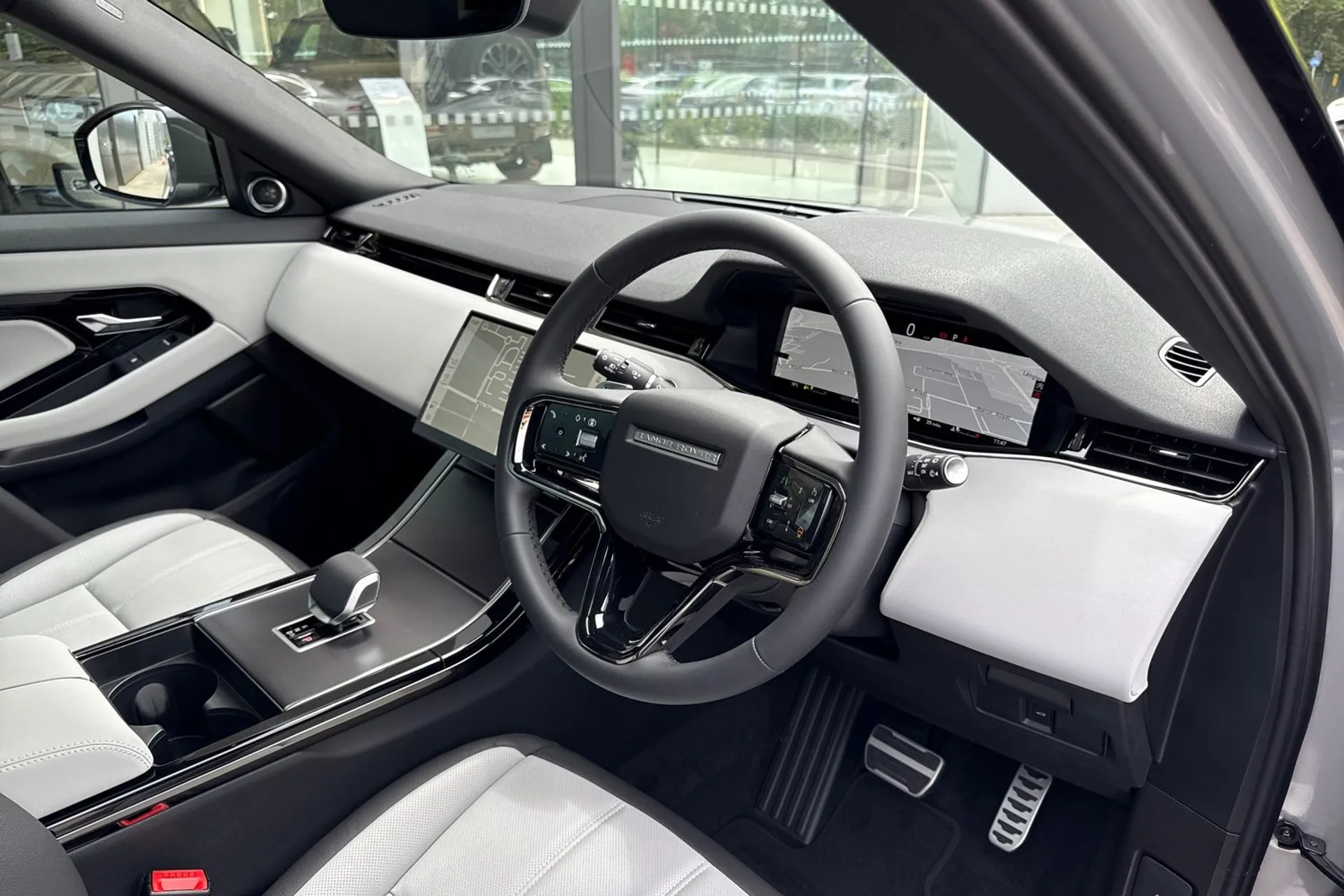 LAND ROVER RANGE ROVER EVOQUE thumbnail image number 43