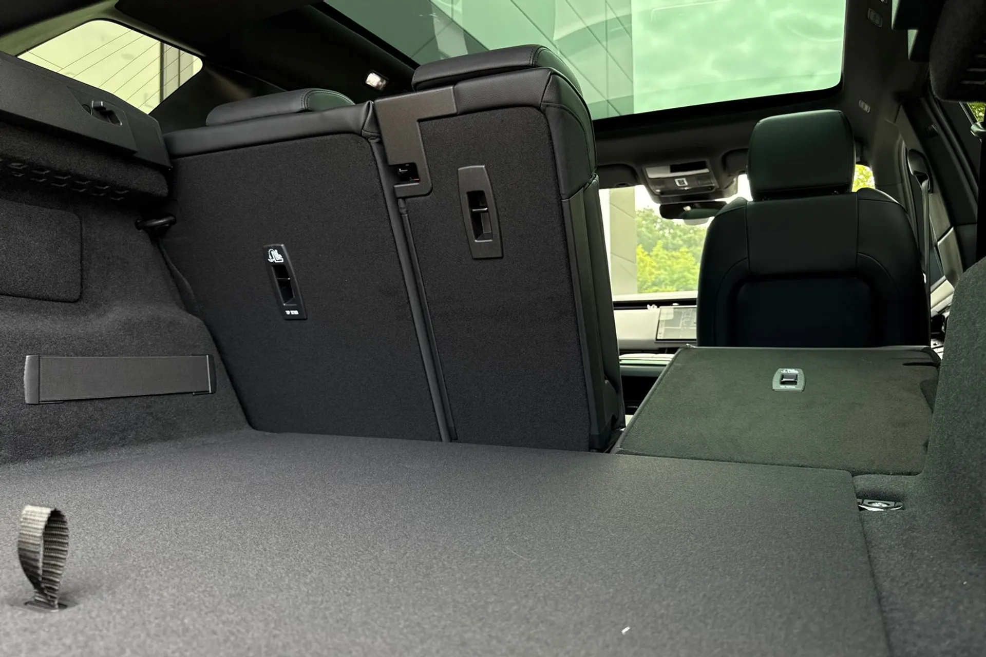 LAND ROVER RANGE ROVER EVOQUE thumbnail image number 34