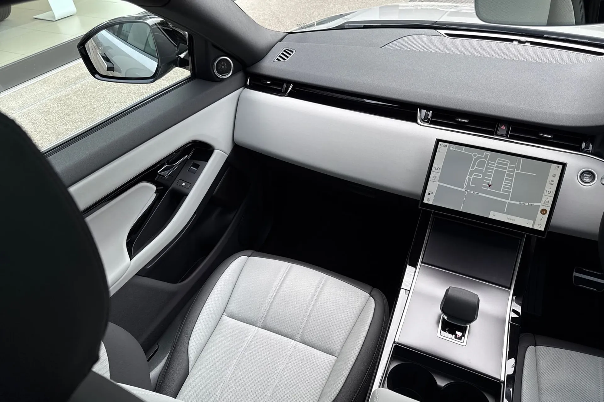 LAND ROVER RANGE ROVER EVOQUE thumbnail image number 26