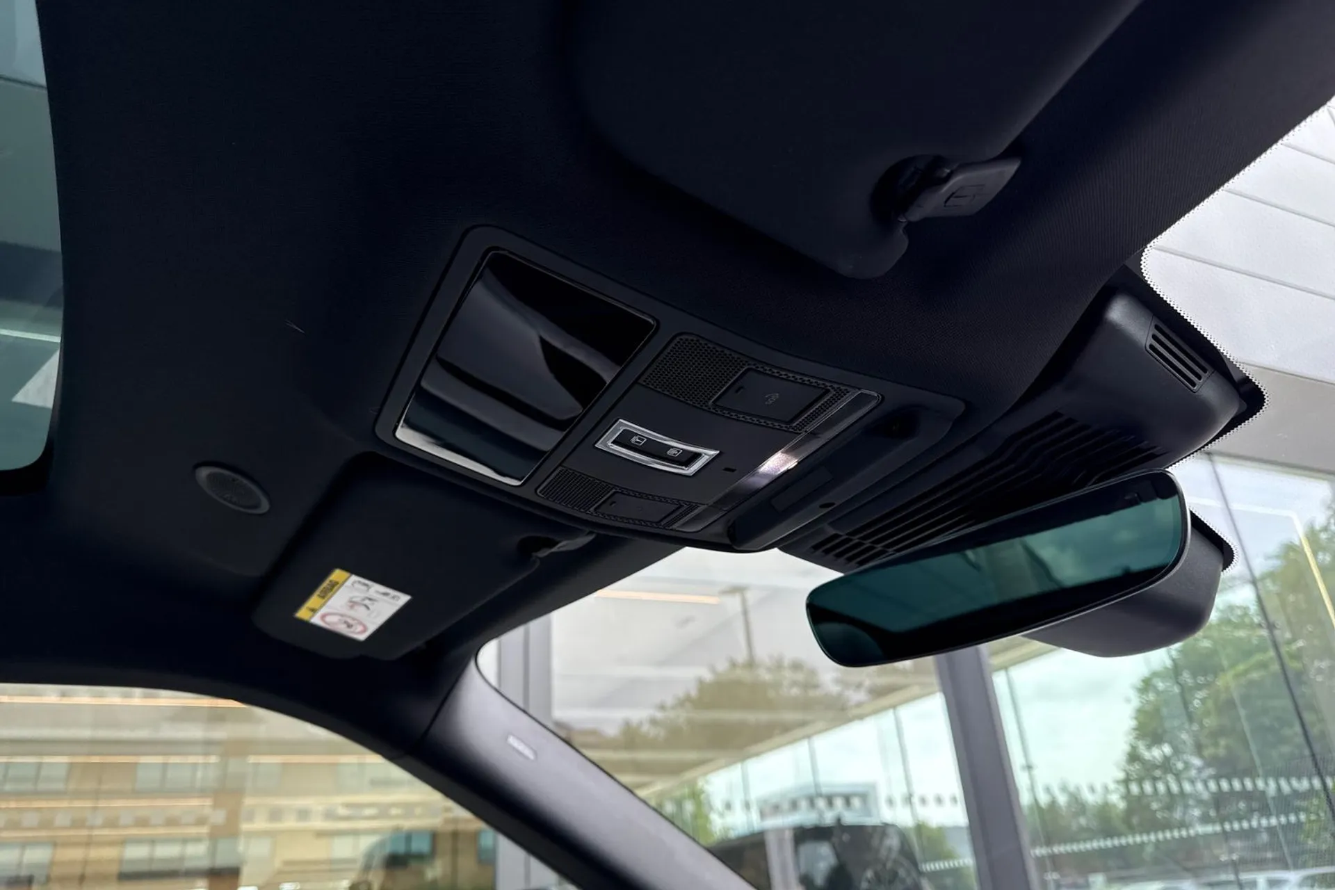 LAND ROVER RANGE ROVER EVOQUE thumbnail image number 44